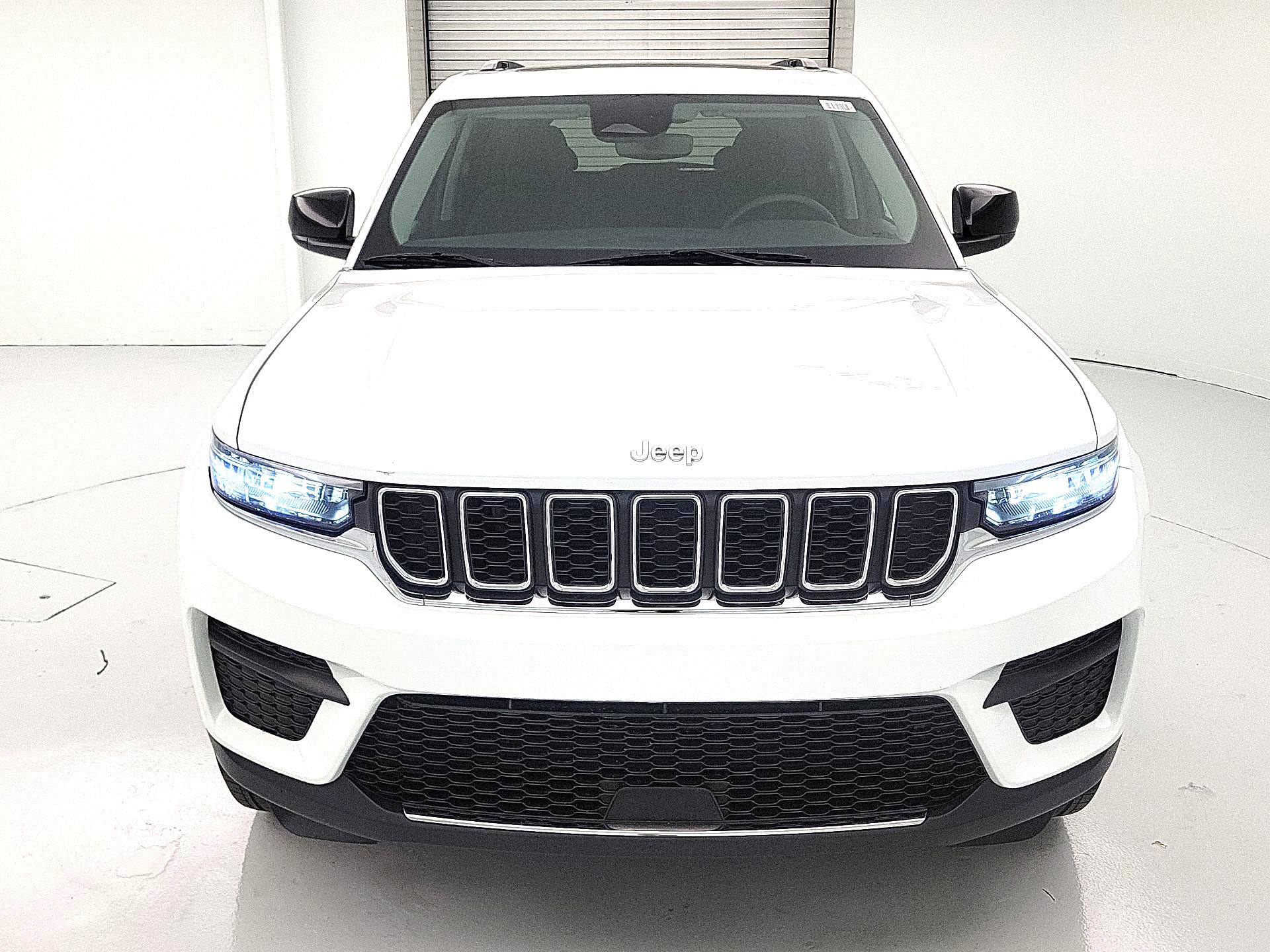 Thumbnail: 2023 Jeep Grand Cherokee - 2