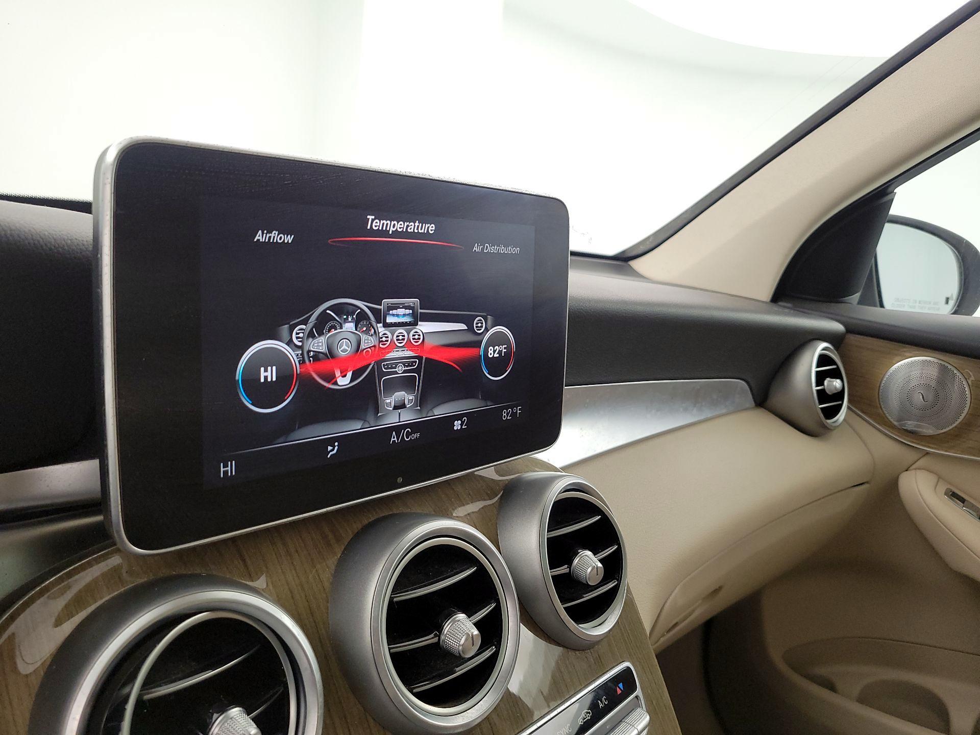 Thumbnail: 2018 Mercedes-Benz GLC - 17