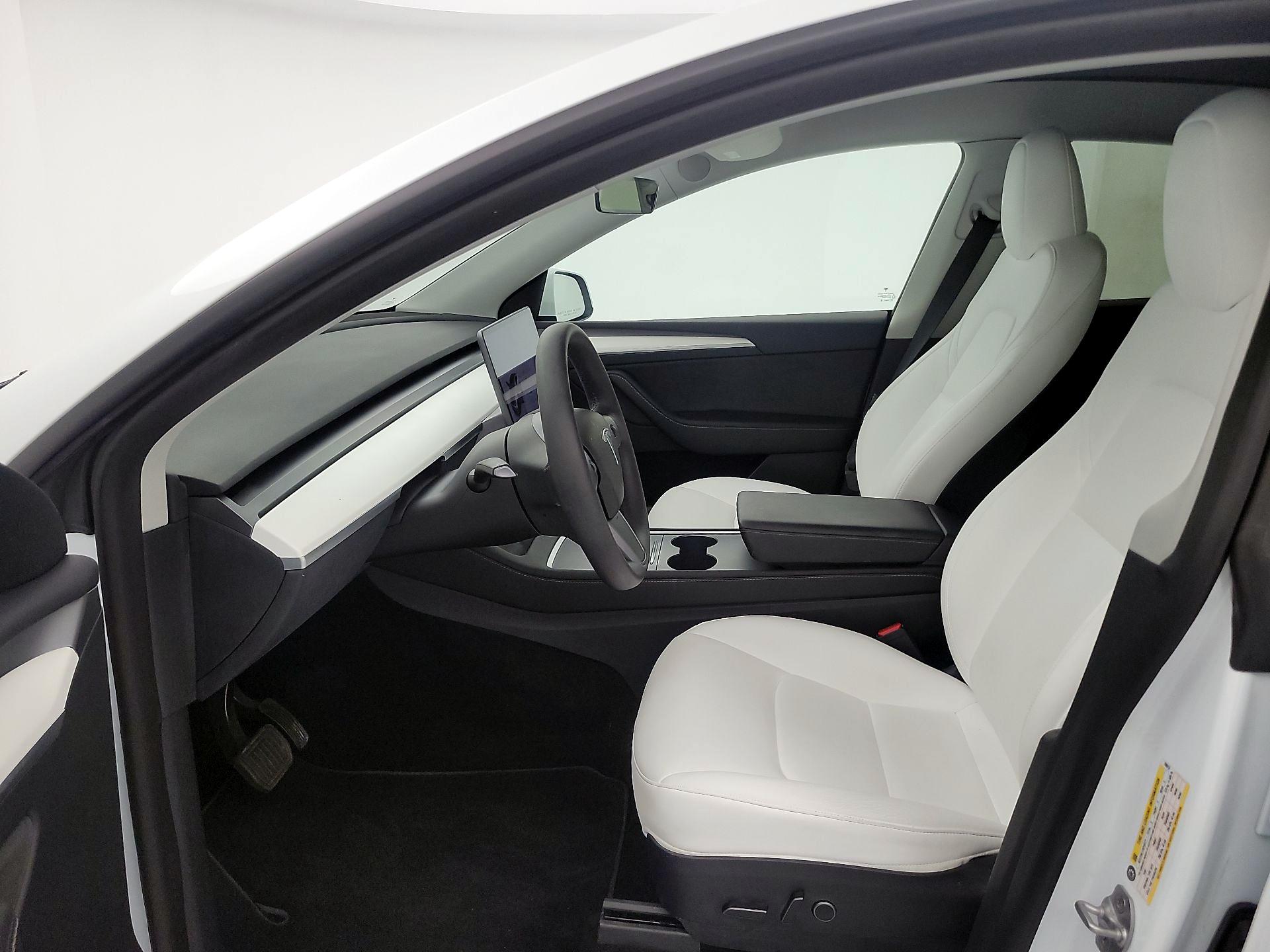 Thumbnail: 2023 Tesla Model Y - 11