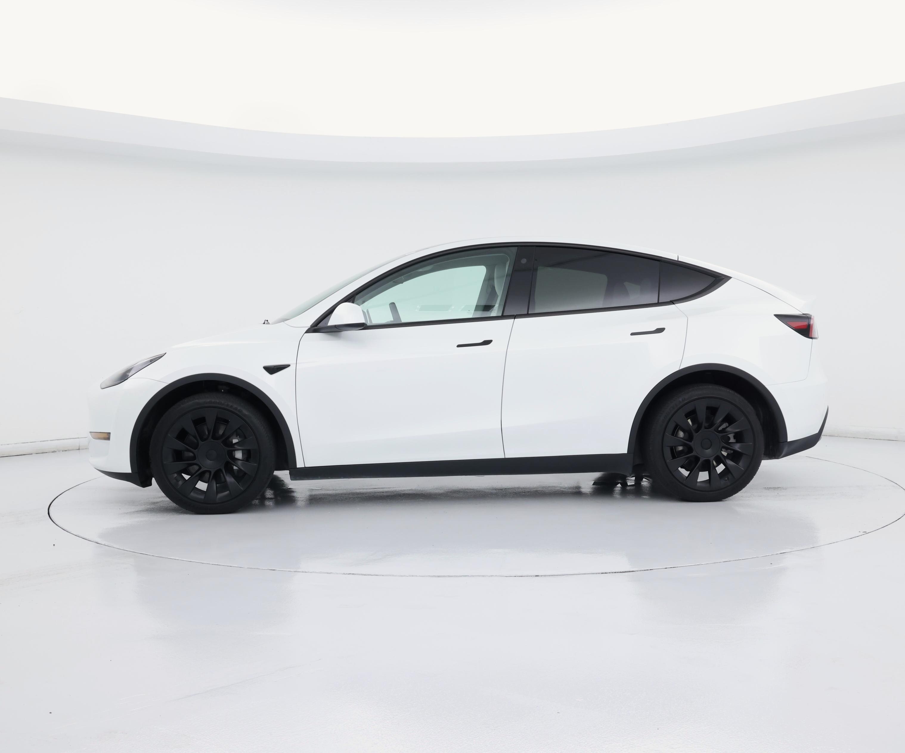 Thumbnail: 2023 Tesla Model Y - 3