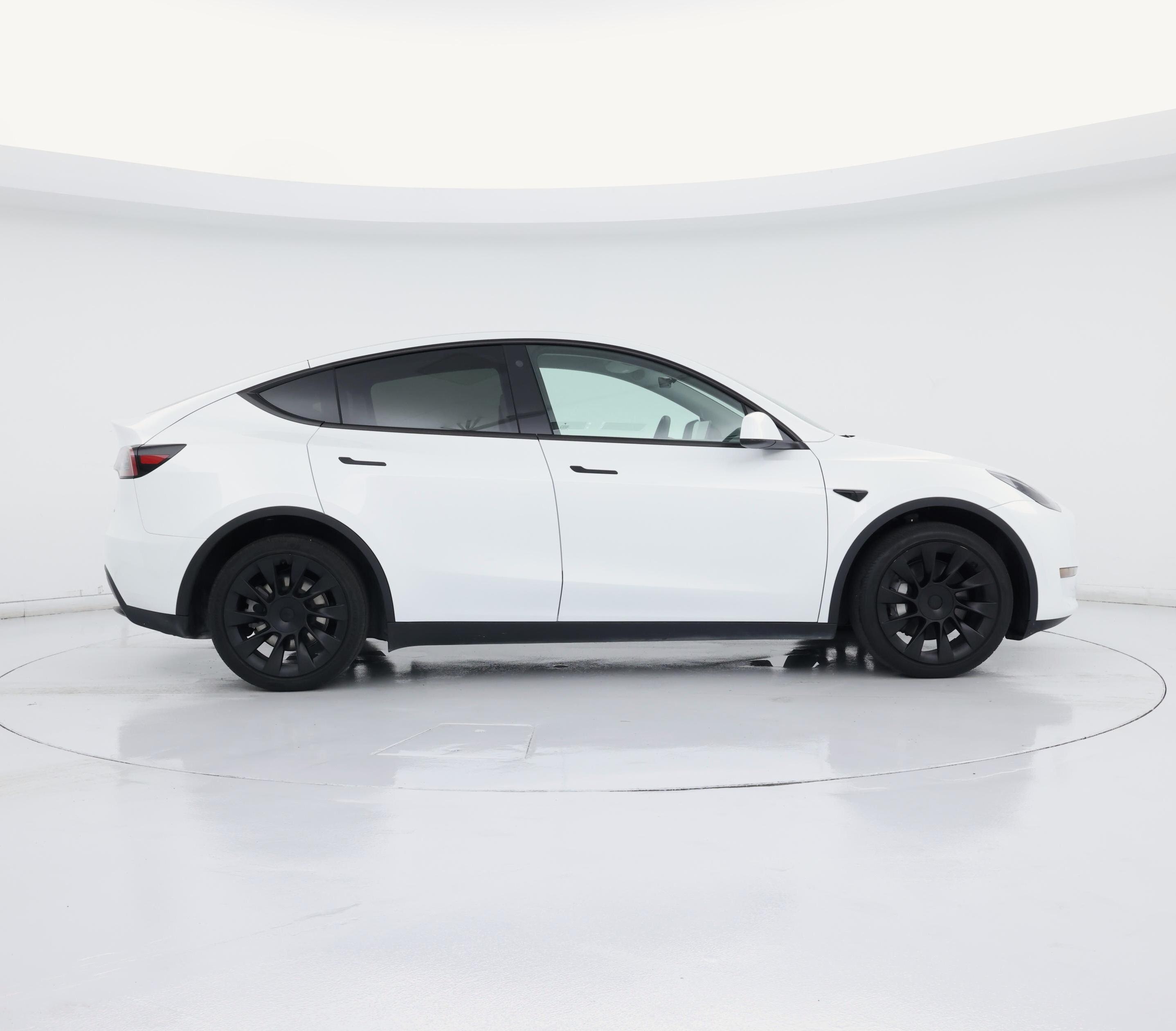 Thumbnail: 2023 Tesla Model Y - 7