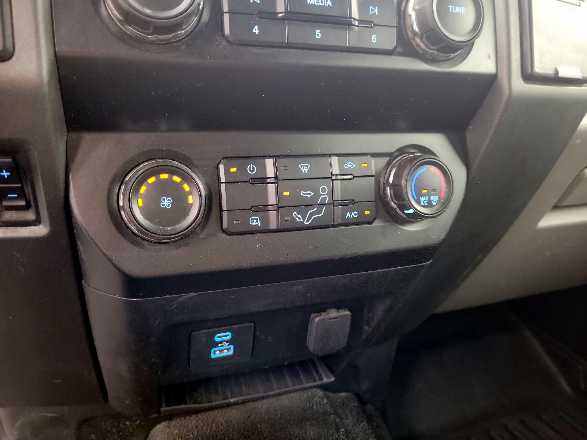 Thumbnail: 2020 Ford F-250 - 16