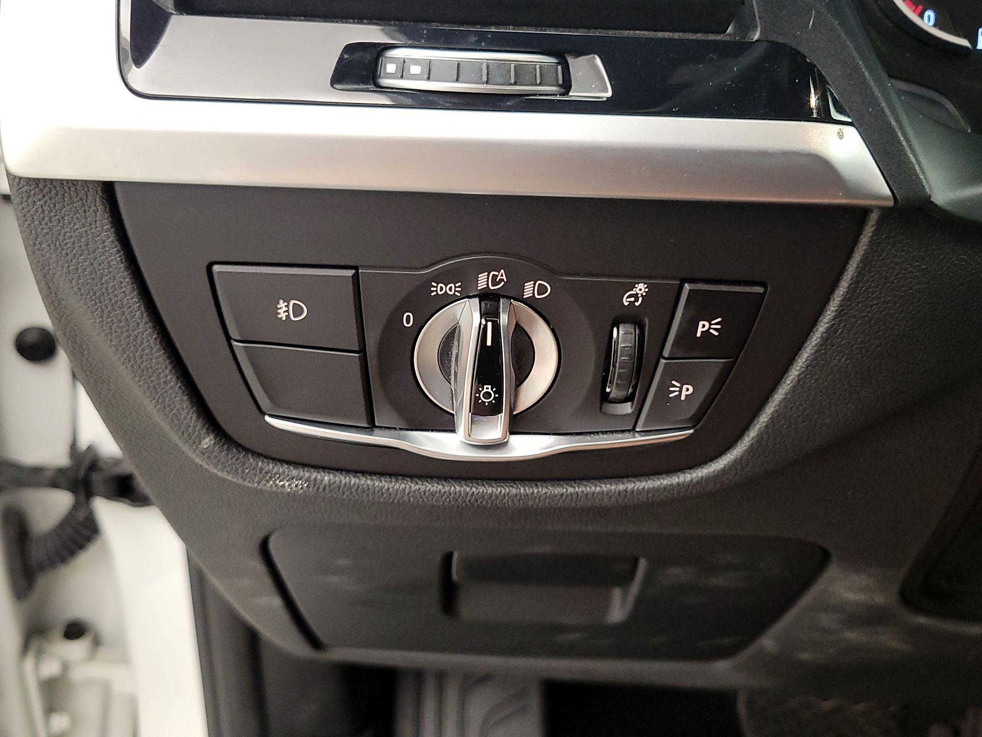 Thumbnail: 2019 BMW X3 - 13