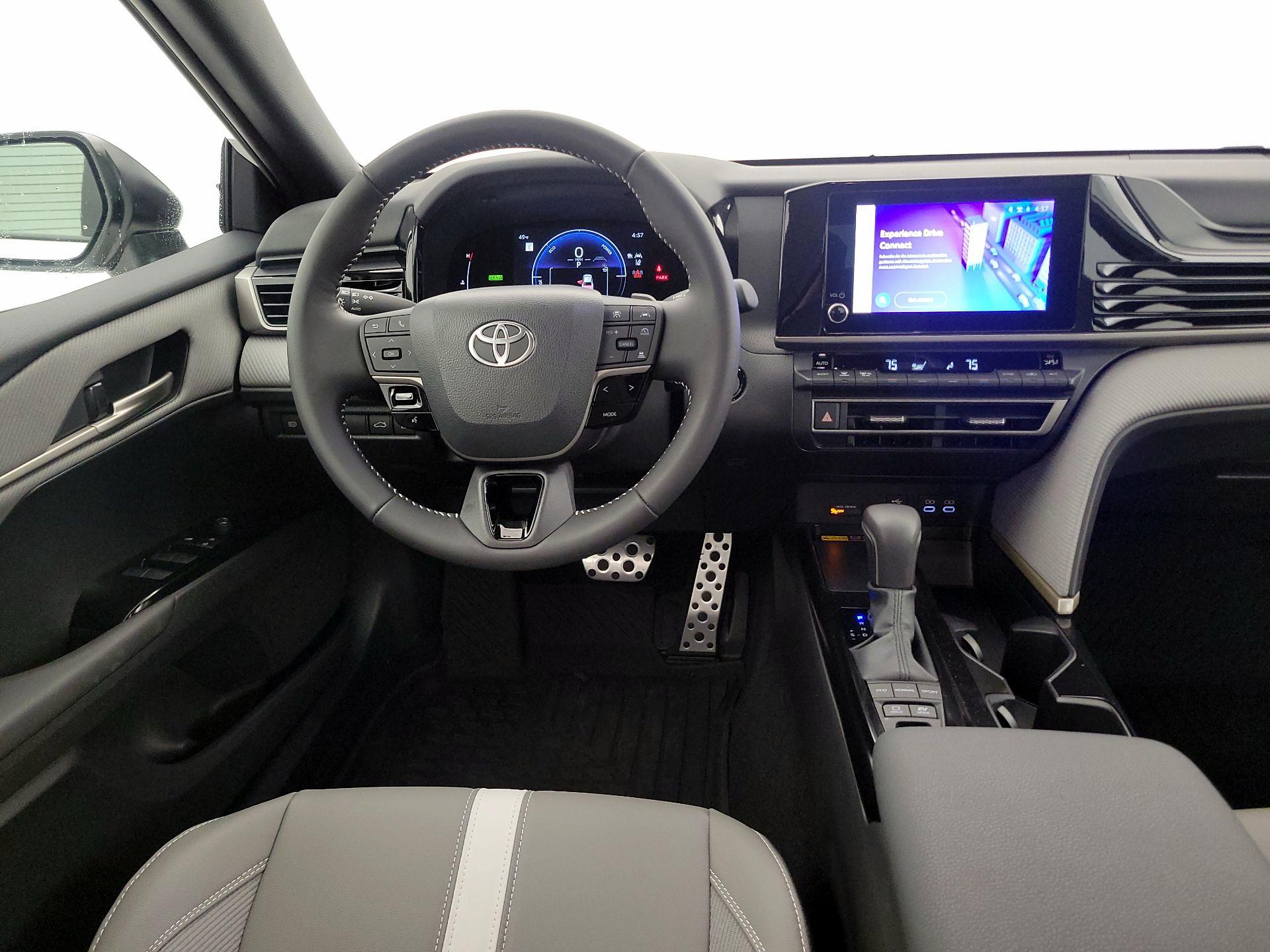 Thumbnail: 2025 Toyota Camry - 10