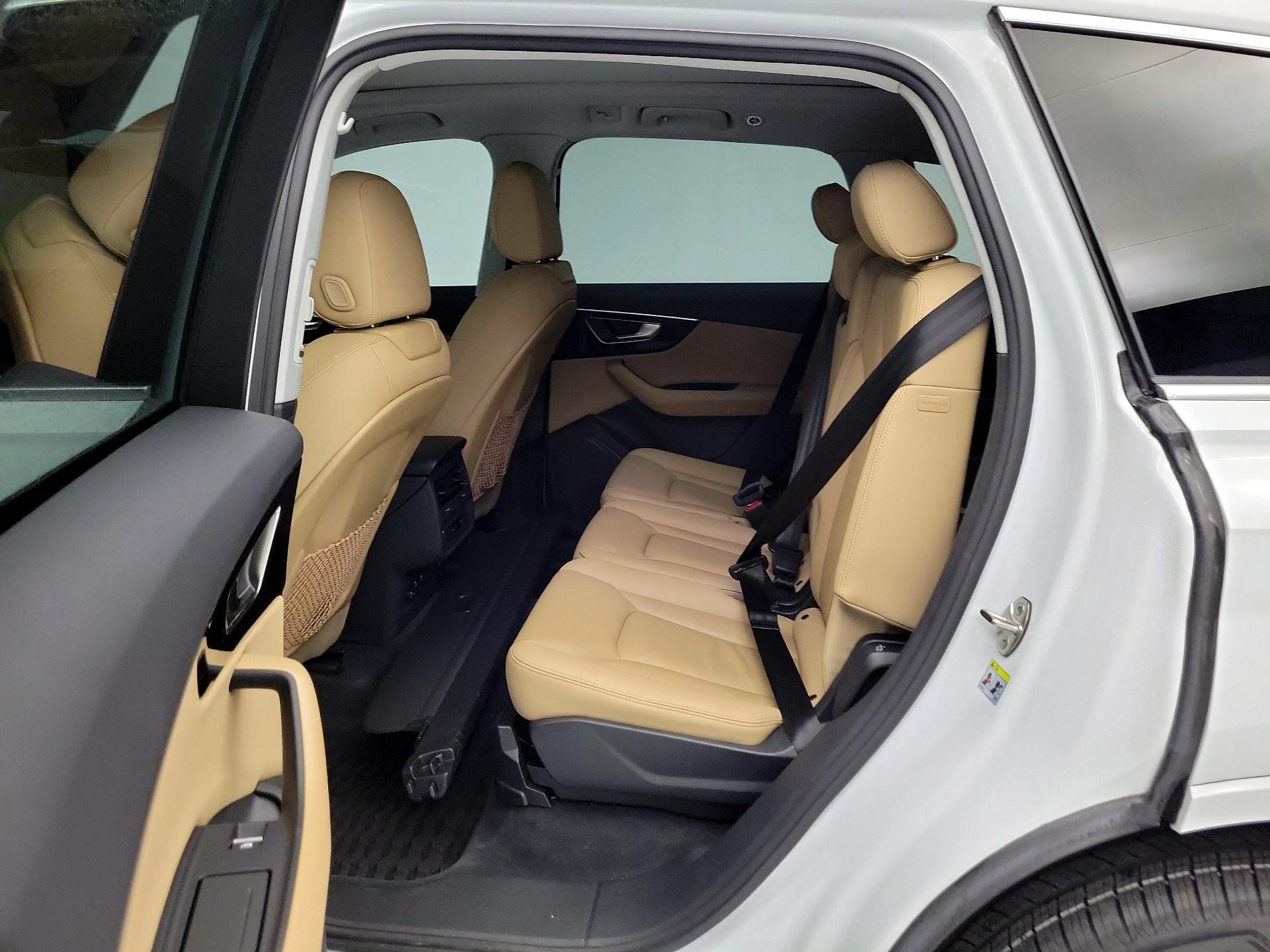 Thumbnail: 2024 Audi Q7 - 20