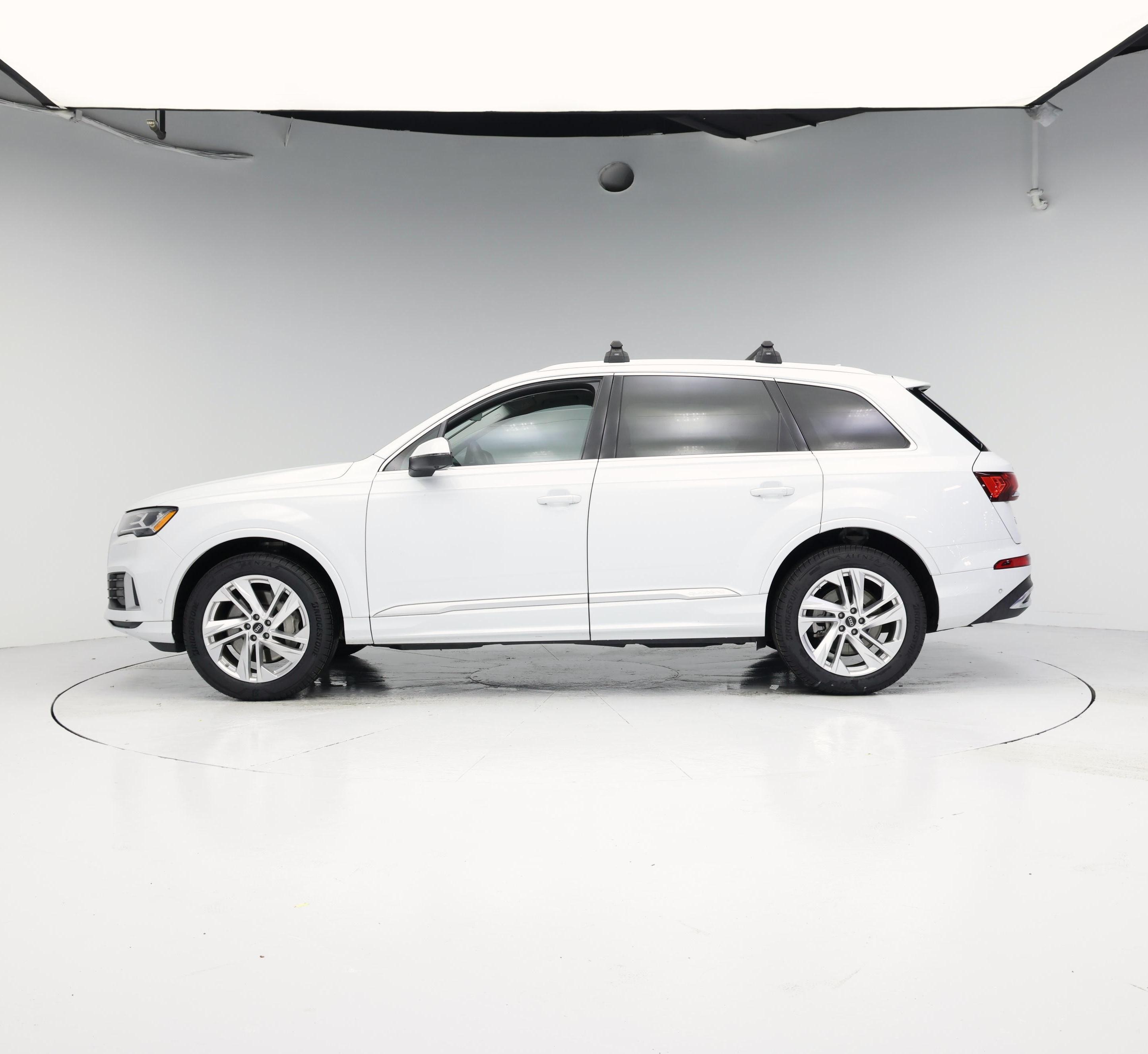 Thumbnail: 2024 Audi Q7 - 3