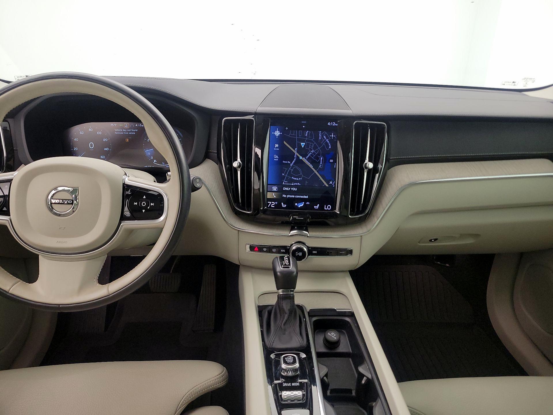 Thumbnail: 2018 Volvo XC60 - 9