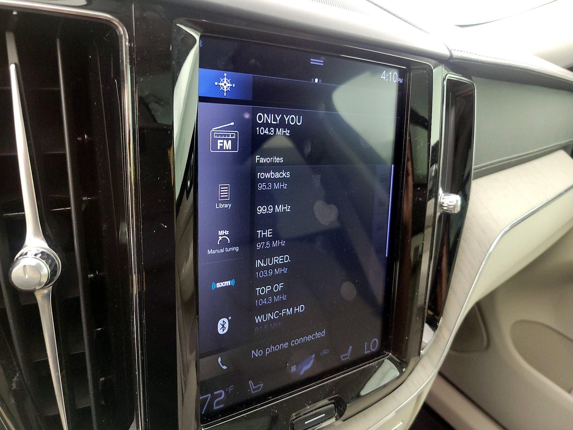 Thumbnail: 2018 Volvo XC60 - 16