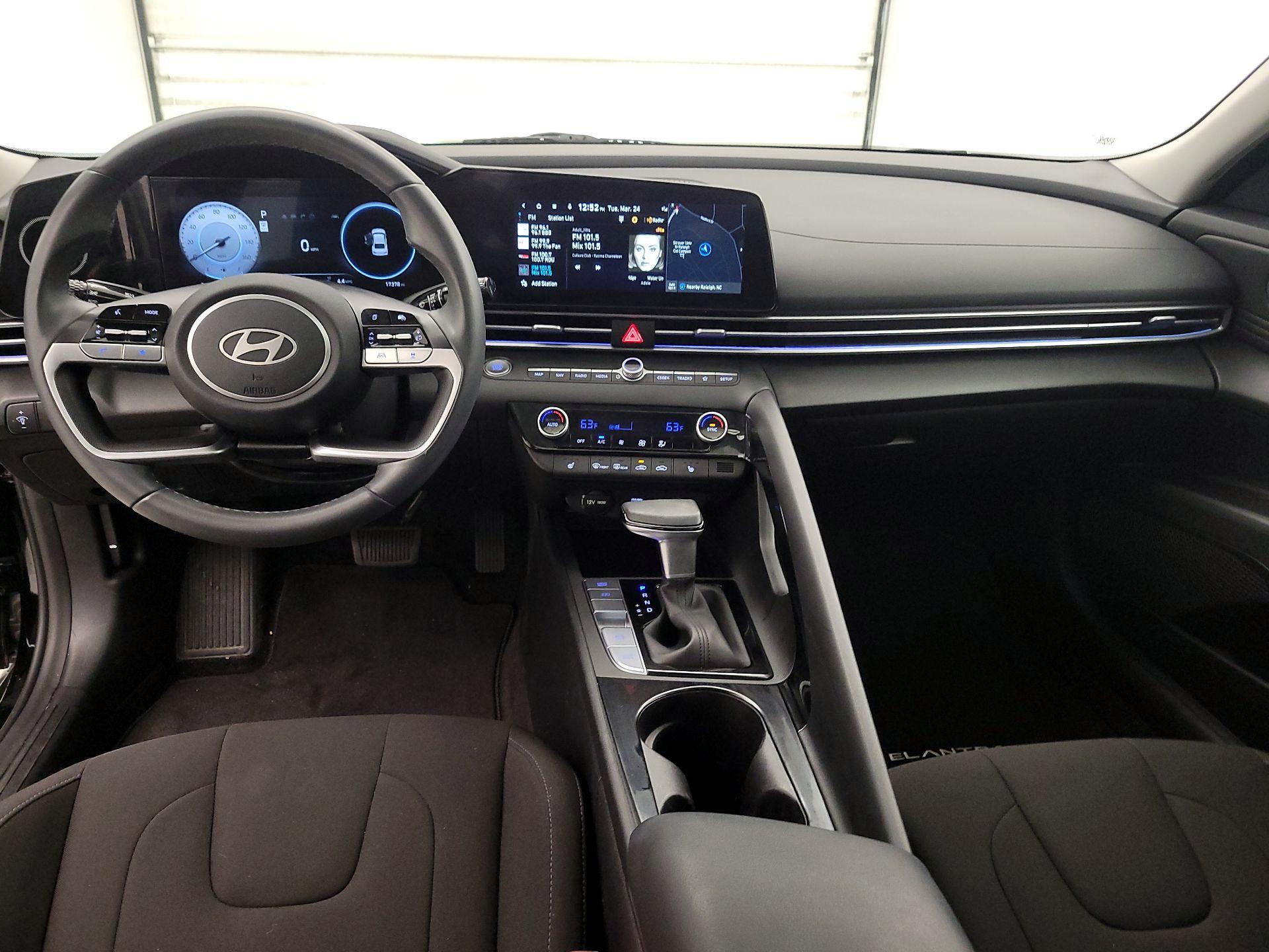 Thumbnail: 2024 Hyundai Elantra - 9