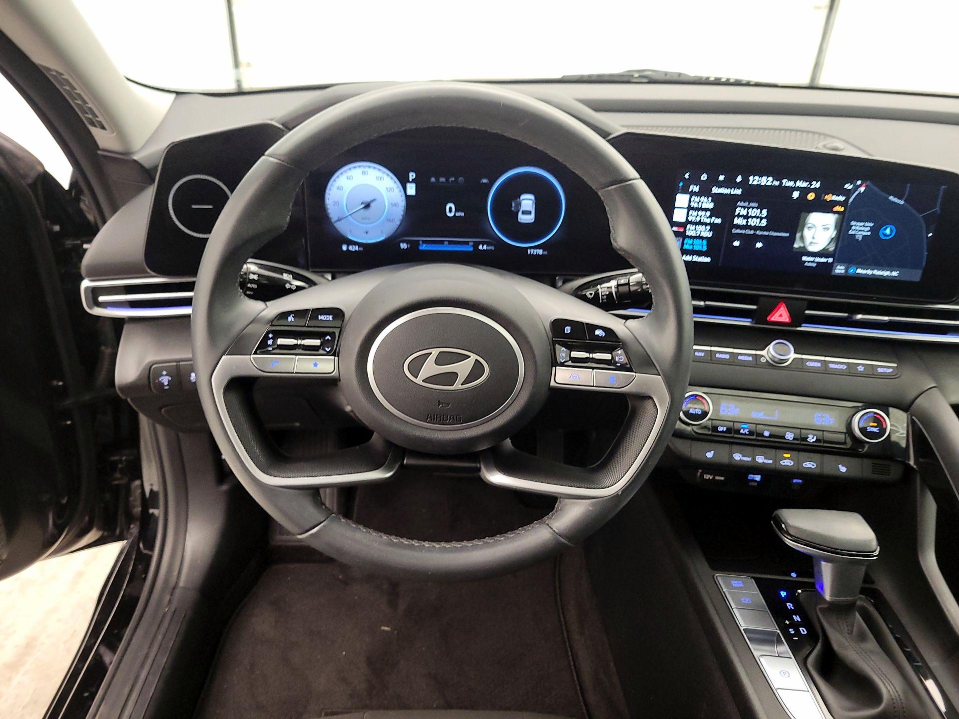Thumbnail: 2024 Hyundai Elantra - 10