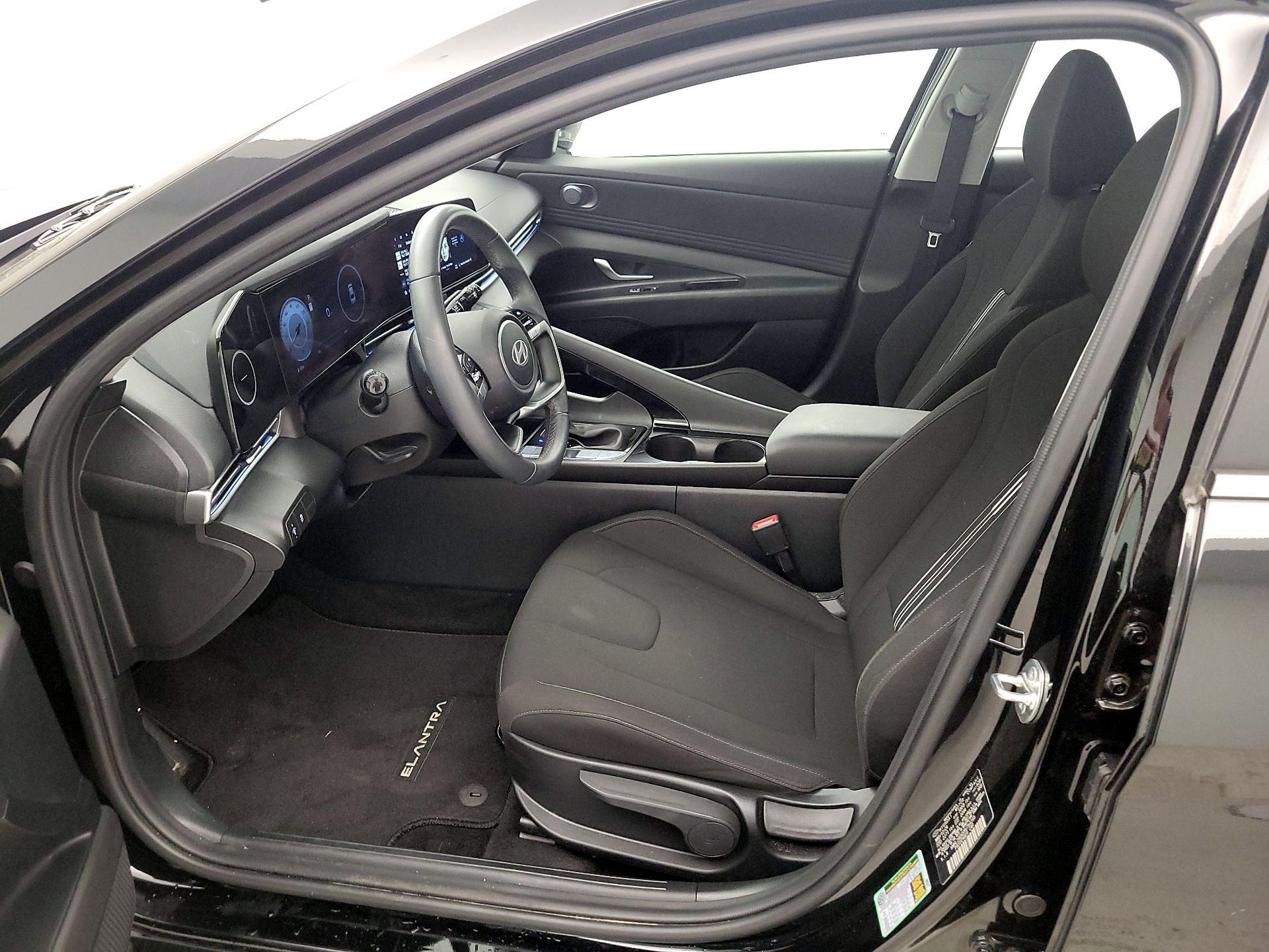 Thumbnail: 2024 Hyundai Elantra - 11
