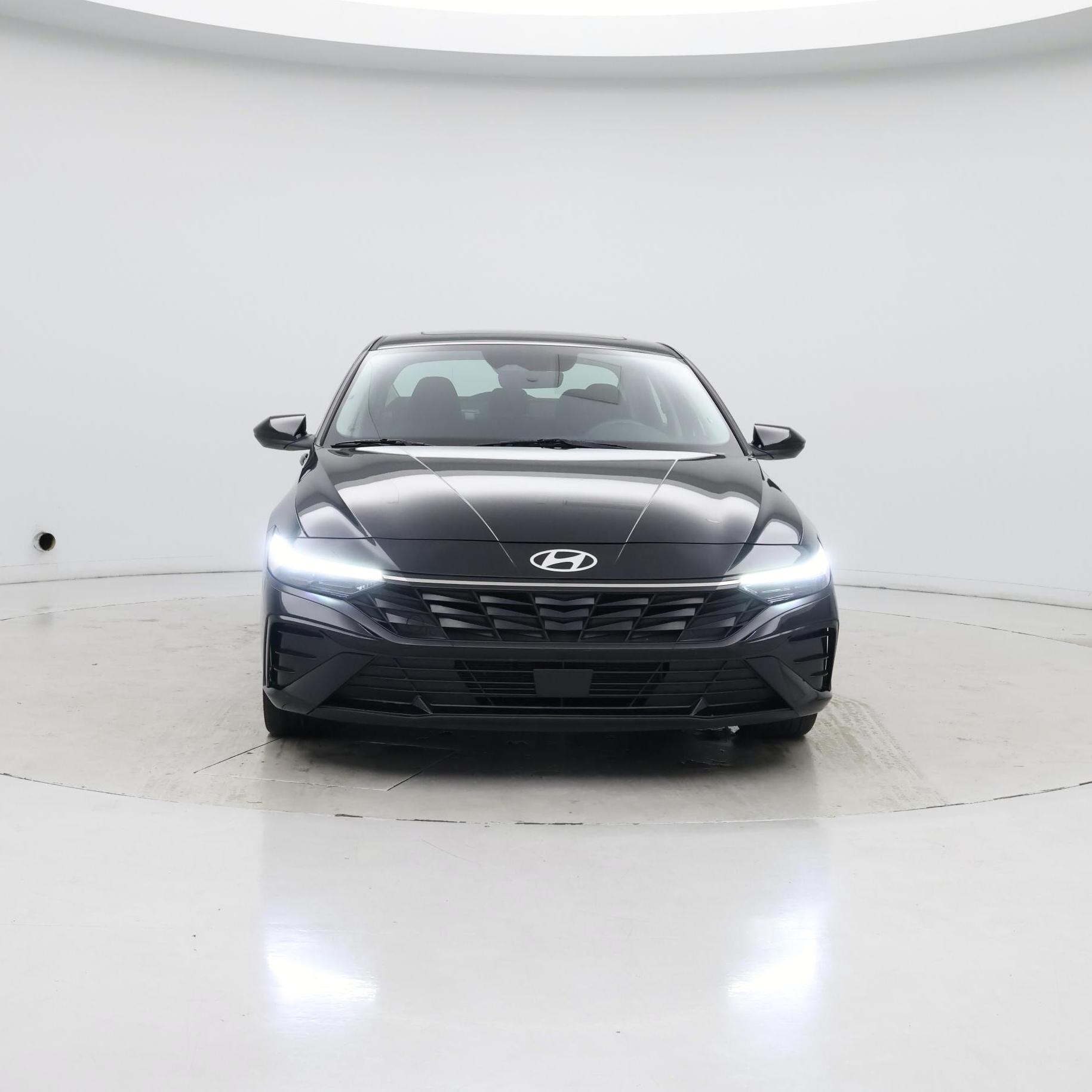 Thumbnail: 2024 Hyundai Elantra - 5