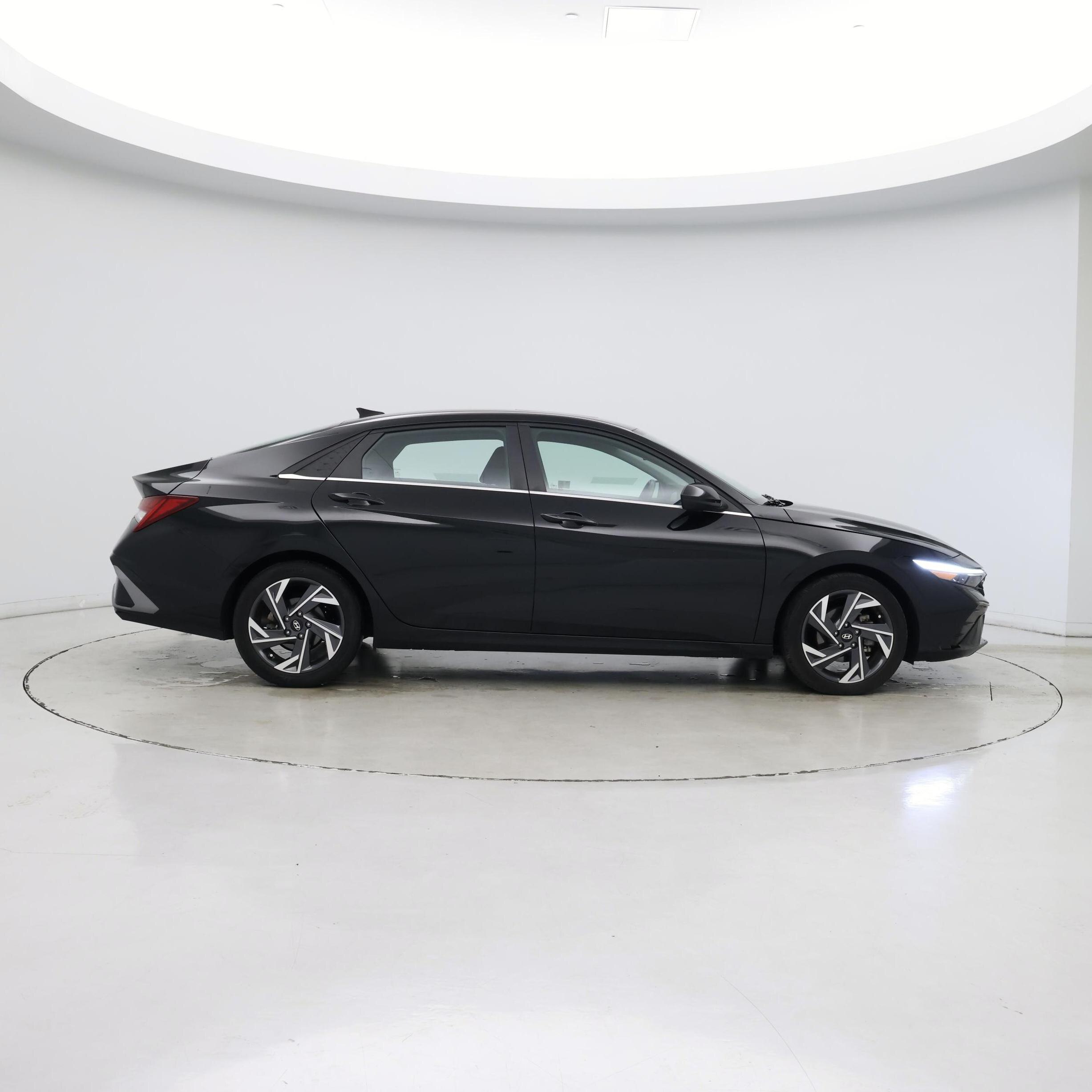 Thumbnail: 2024 Hyundai Elantra - 7