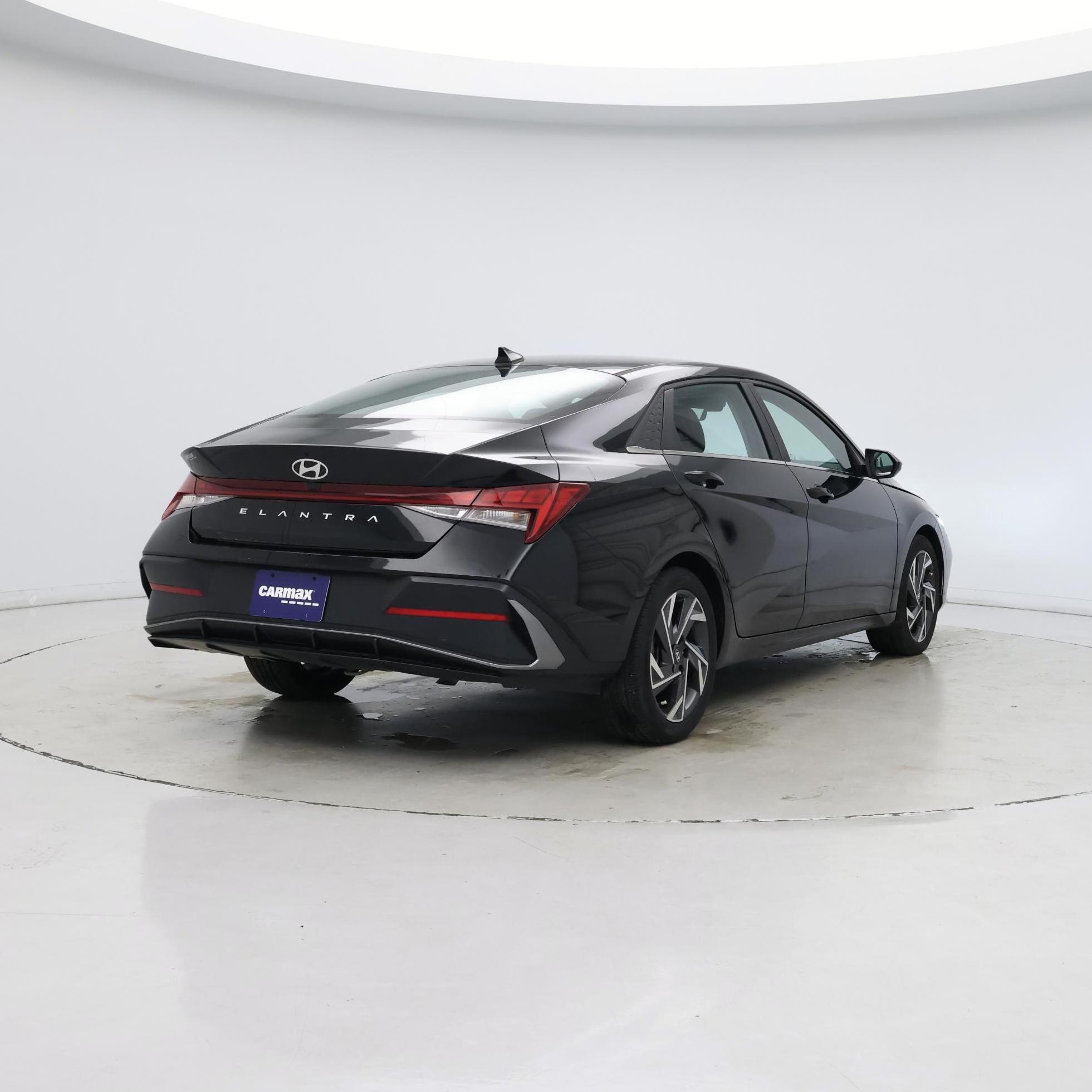 Thumbnail: 2024 Hyundai Elantra - 8