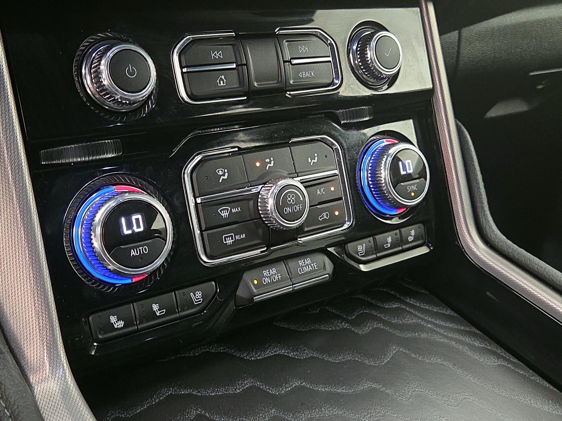 Thumbnail: 2024 GMC Yukon - 16