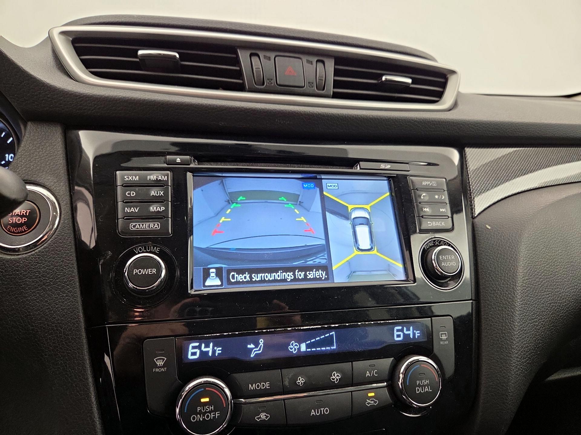 Thumbnail: 2015 Nissan Rogue - 14