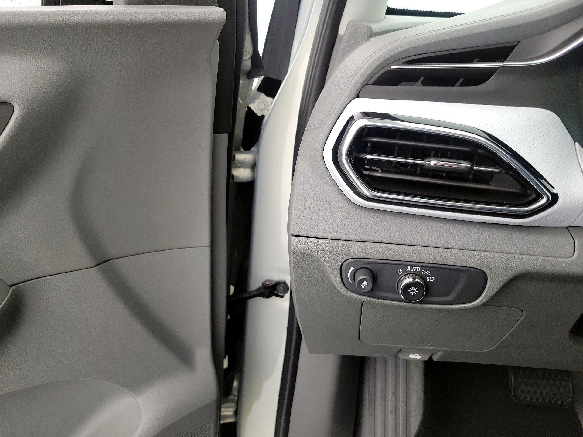 Thumbnail: 2023 Chevrolet Bolt EUV - 13