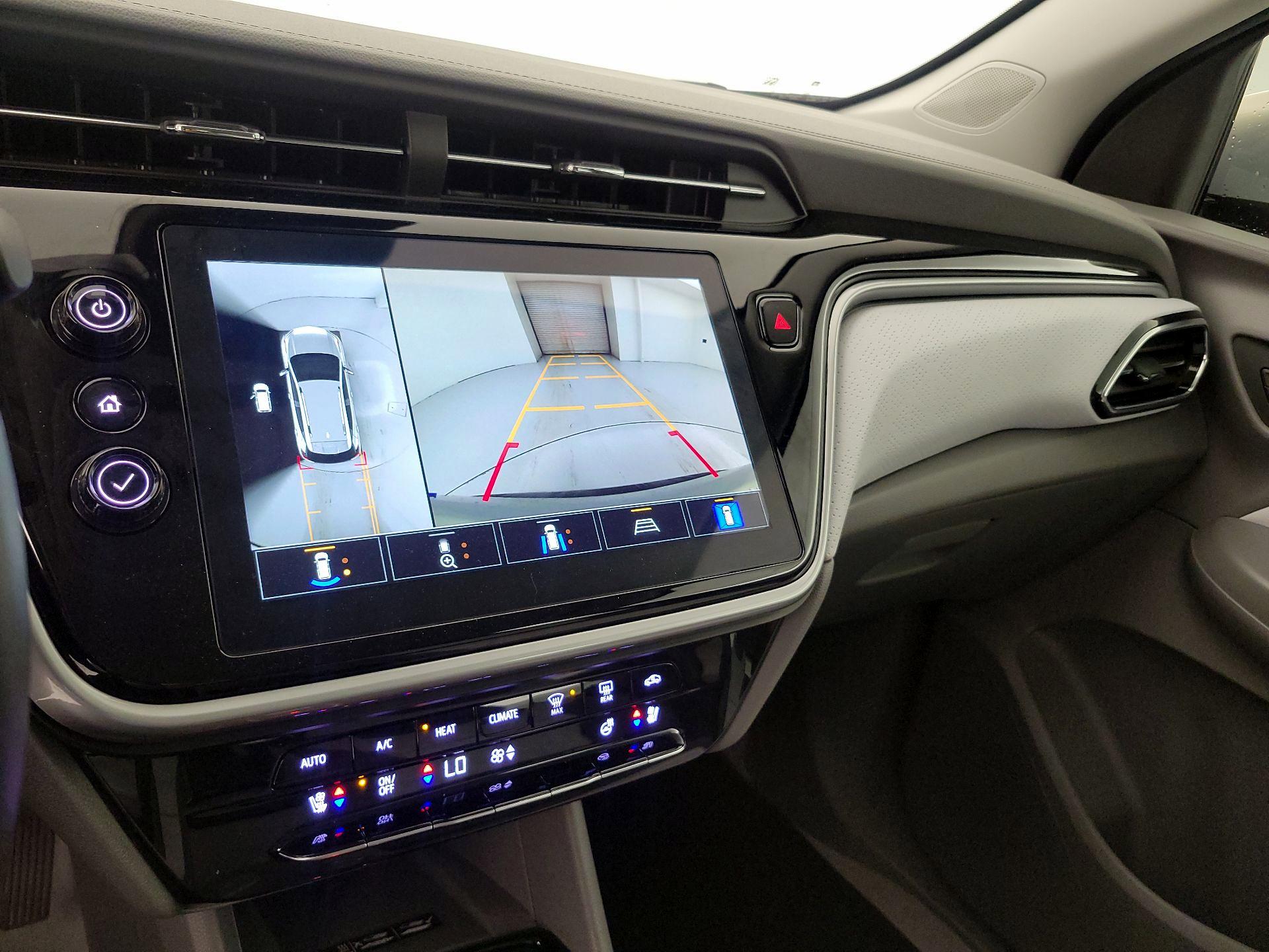 Thumbnail: 2023 Chevrolet Bolt EUV - 14