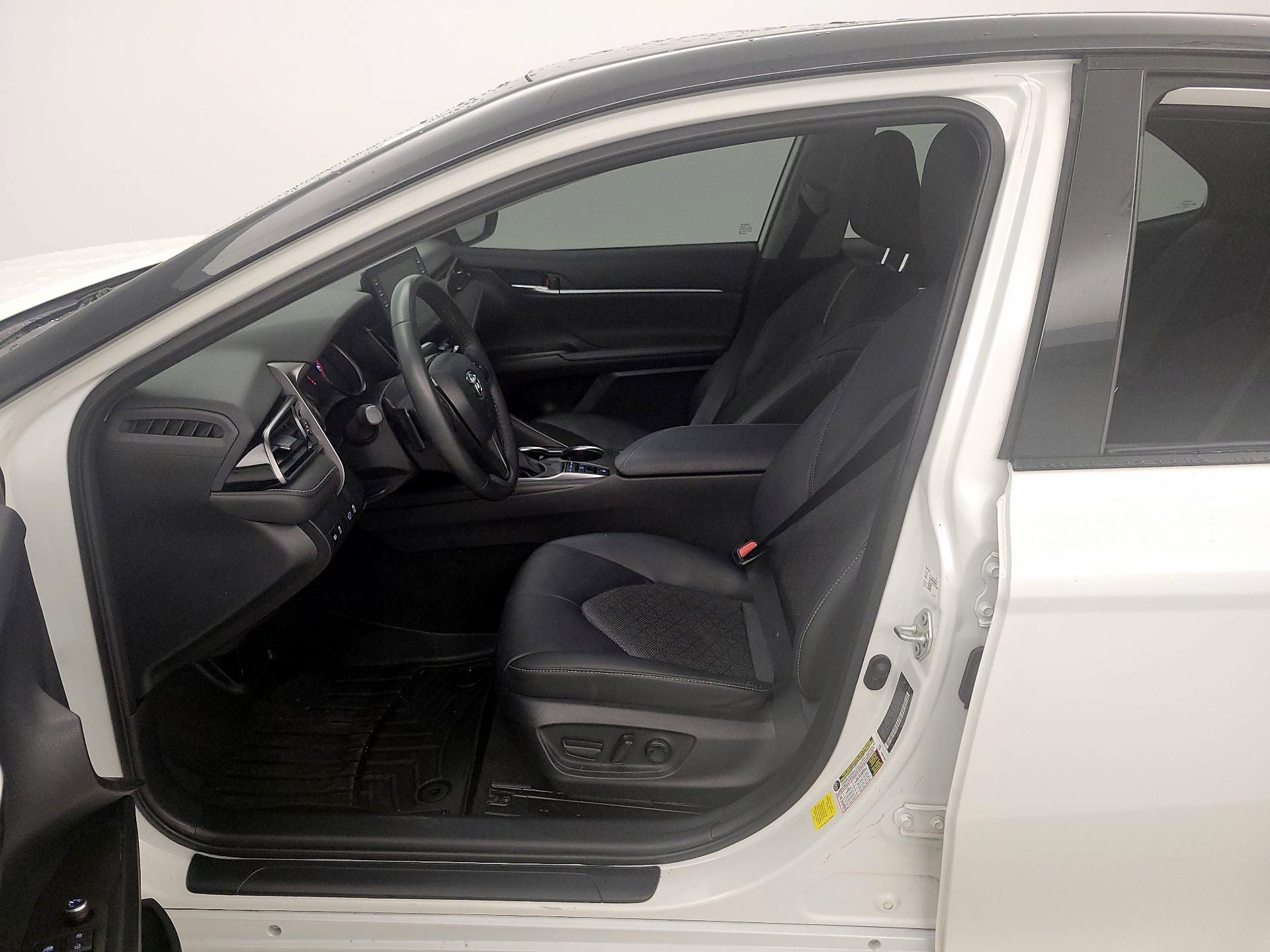 Thumbnail: 2023 Toyota Camry - 11