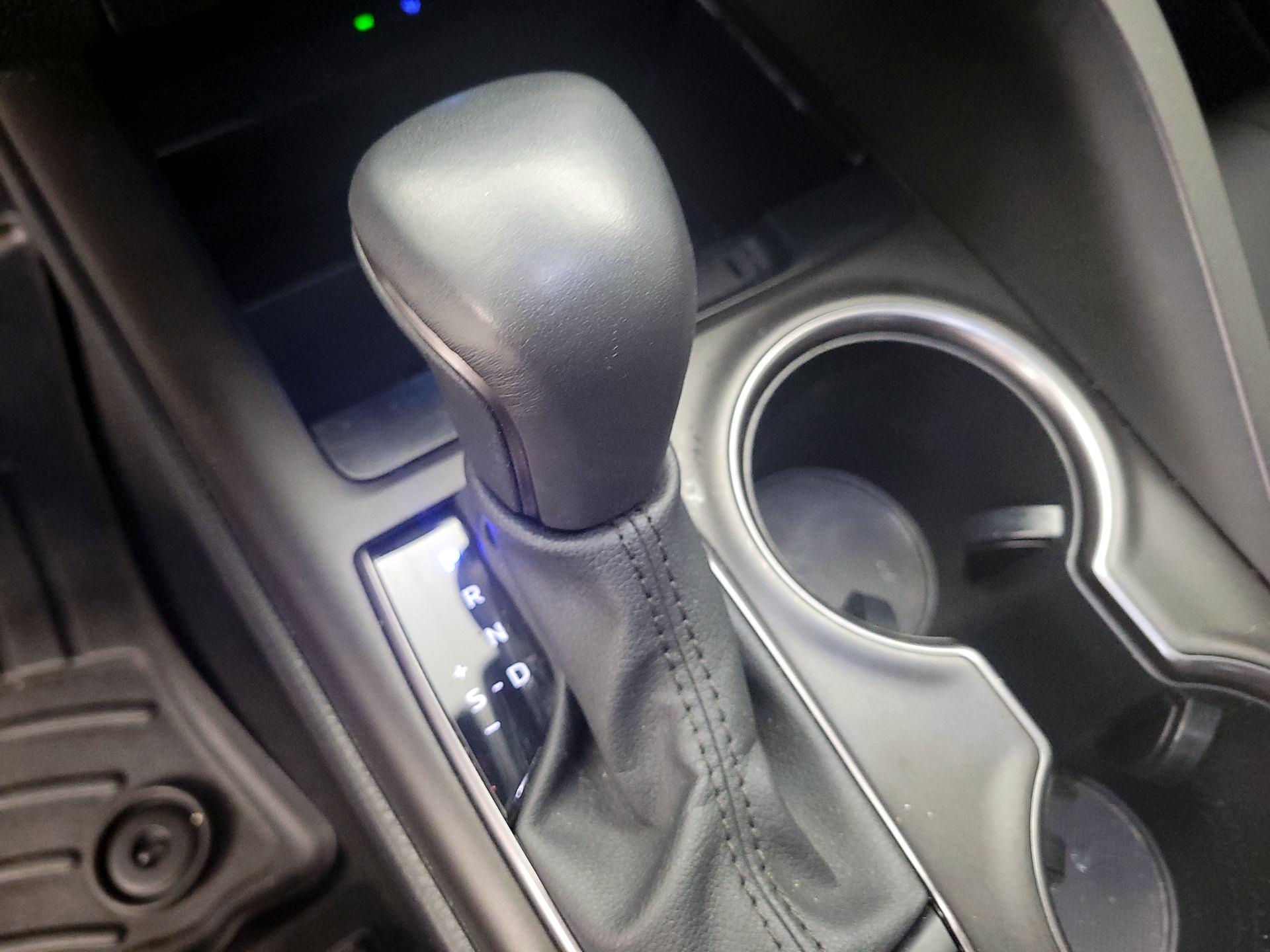 Thumbnail: 2023 Toyota Camry - 15