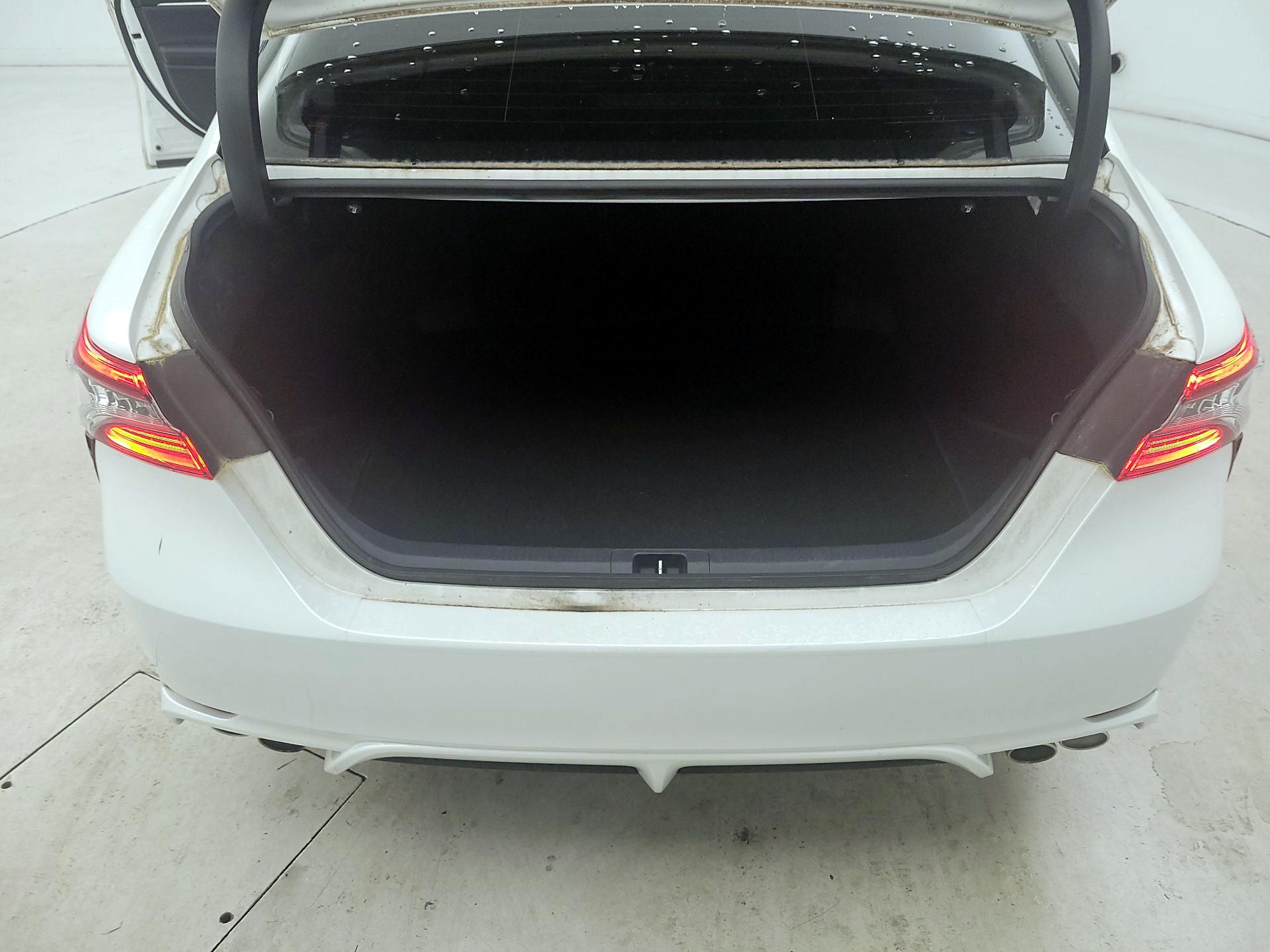 Thumbnail: 2023 Toyota Camry - 18