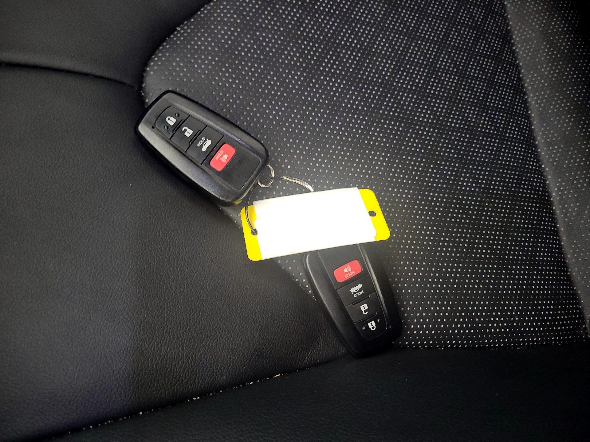 Thumbnail: 2023 Toyota Camry - 20