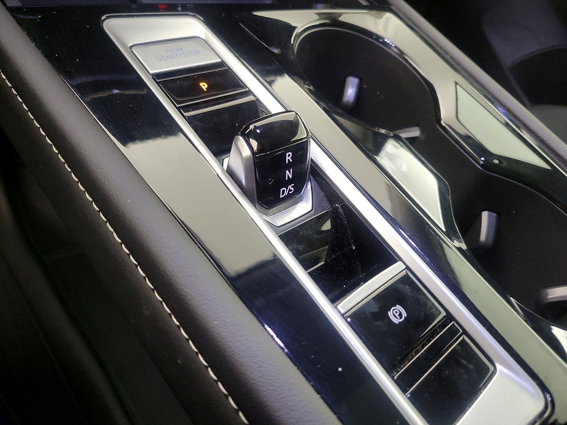 Thumbnail: 2024 Volkswagen Atlas - 18