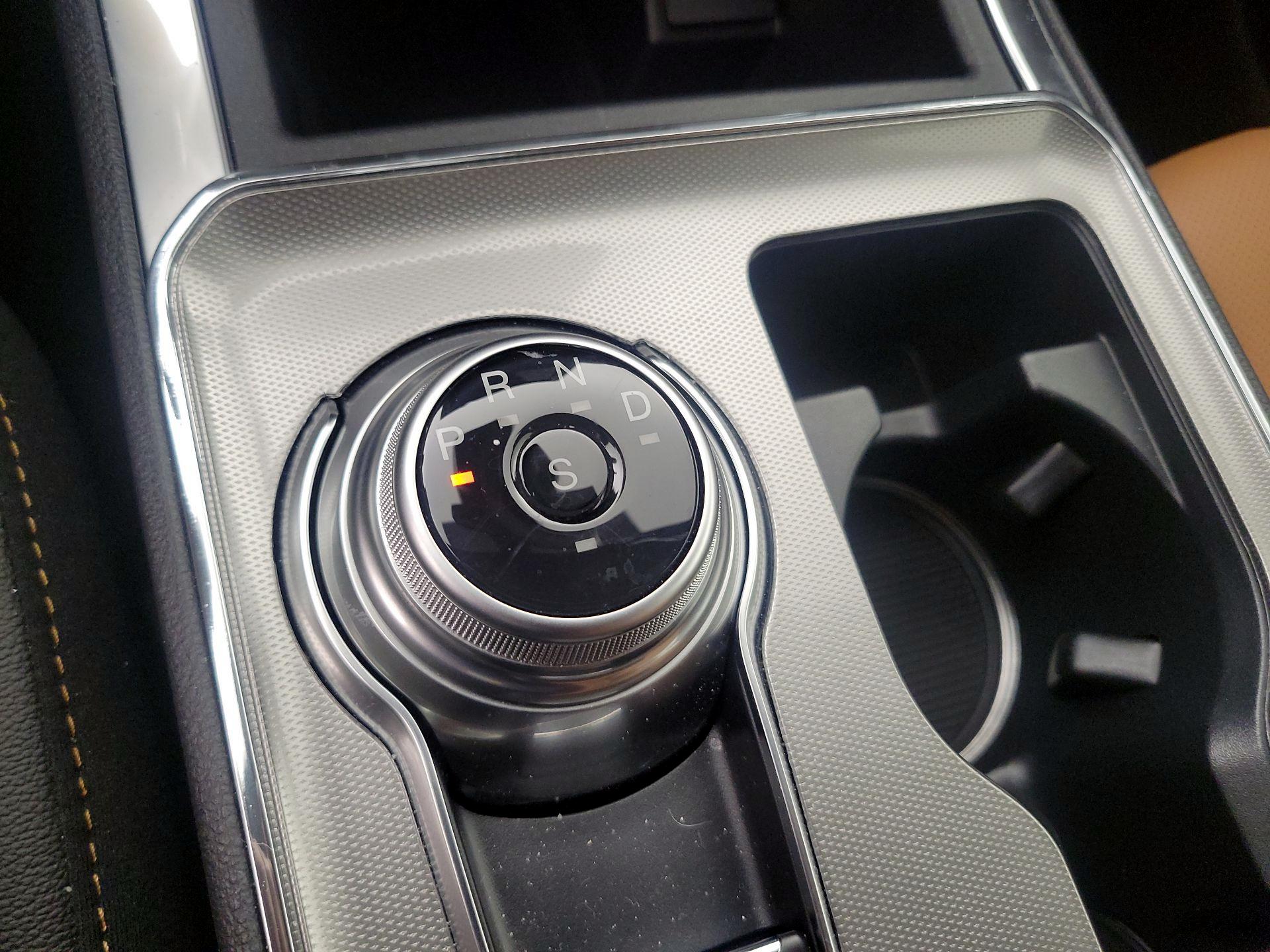 Thumbnail: 2024 Ford Edge - 17