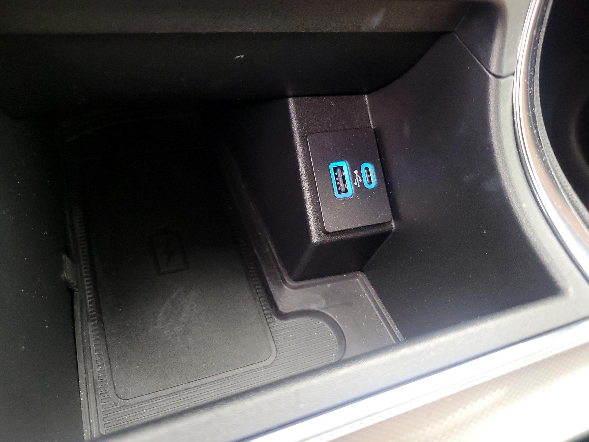 Thumbnail: 2024 Ford Edge - 18