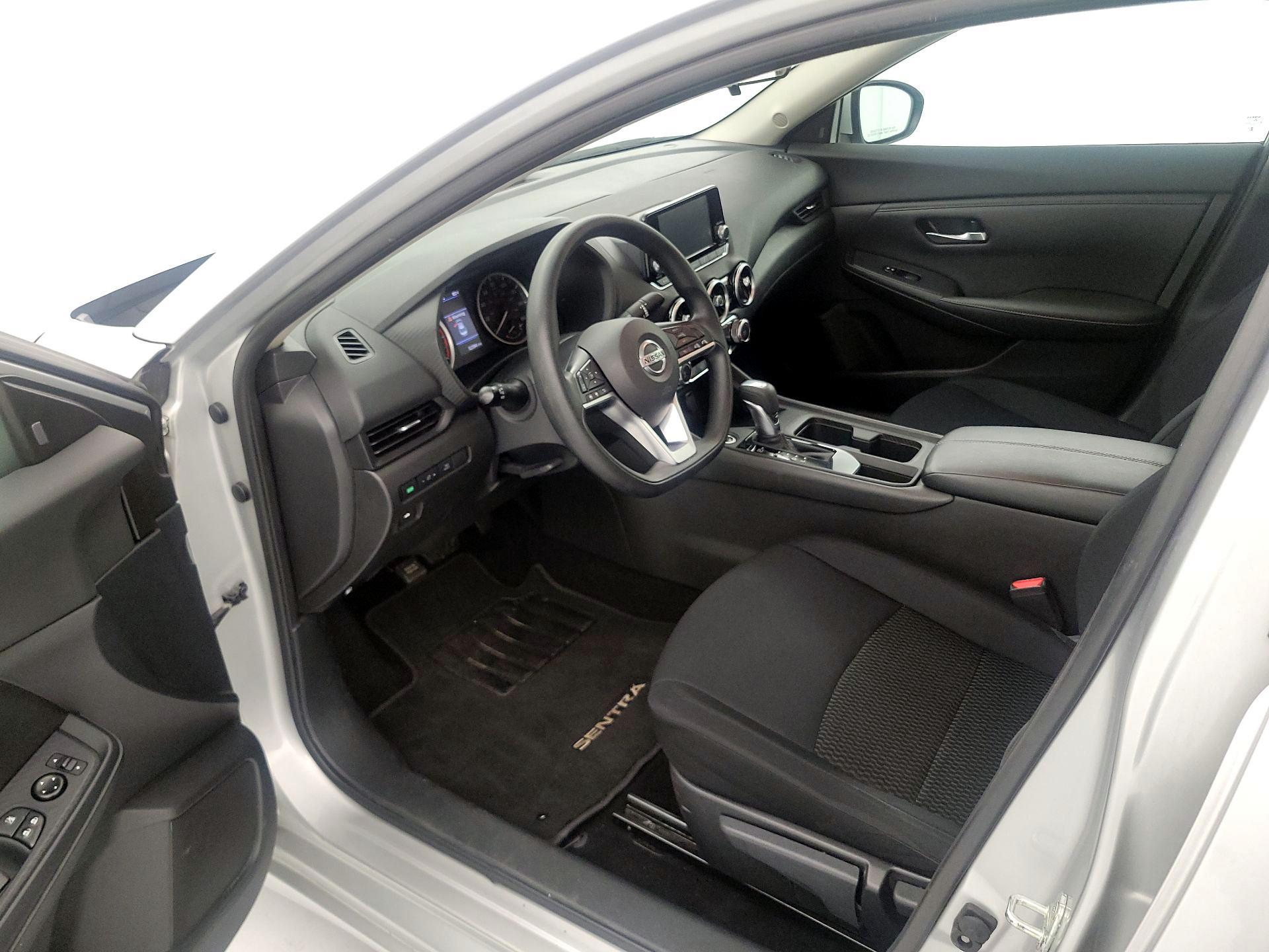 Thumbnail: 2022 Nissan Sentra - 11