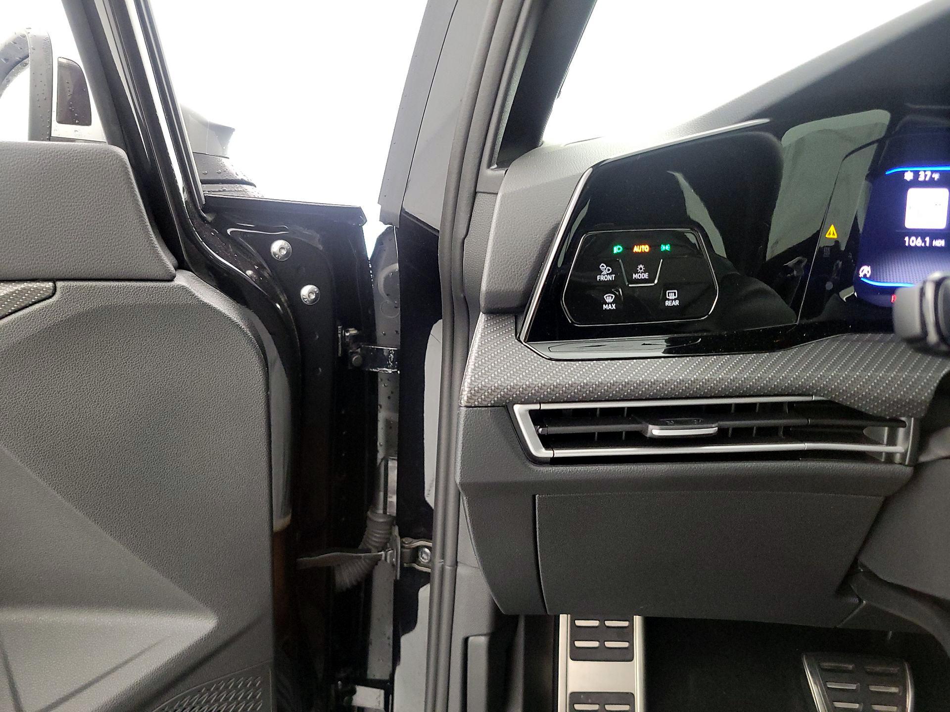 Thumbnail: 2024 Volkswagen Golf - 13