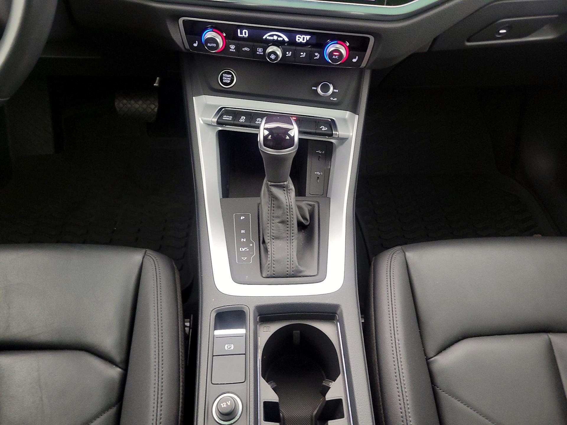 Thumbnail: 2023 Audi Q3 - 17