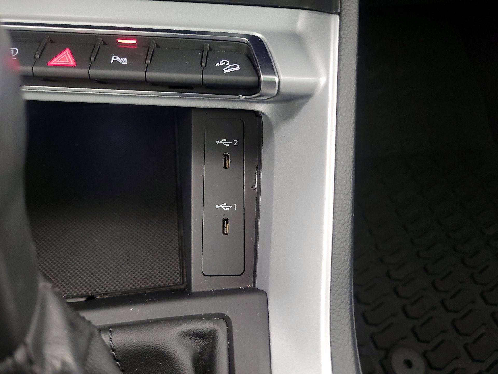 Thumbnail: 2023 Audi Q3 - 18