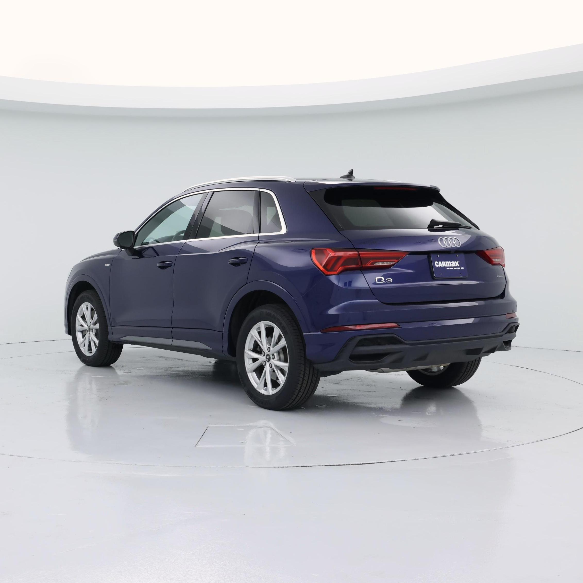 Thumbnail: 2023 Audi Q3 - 2