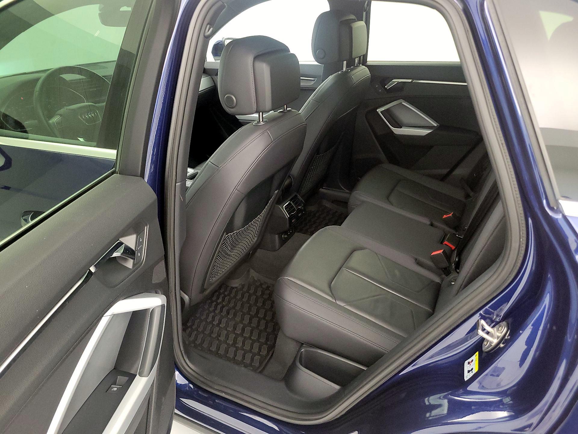 Thumbnail: 2023 Audi Q3 - 20