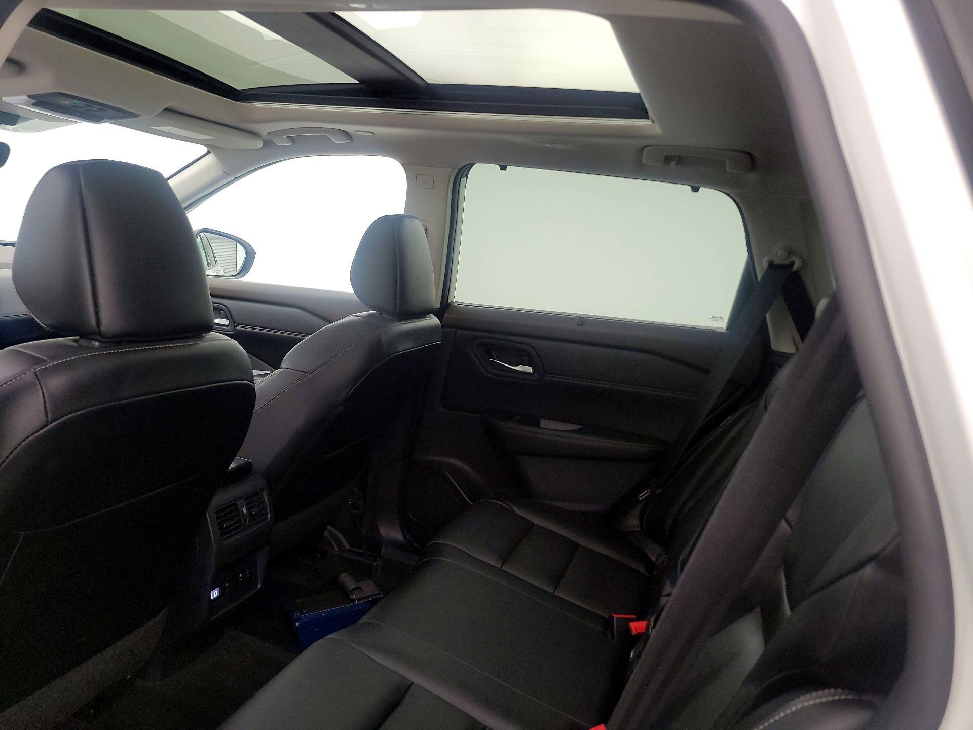 Thumbnail: 2023 Nissan Rogue - 20