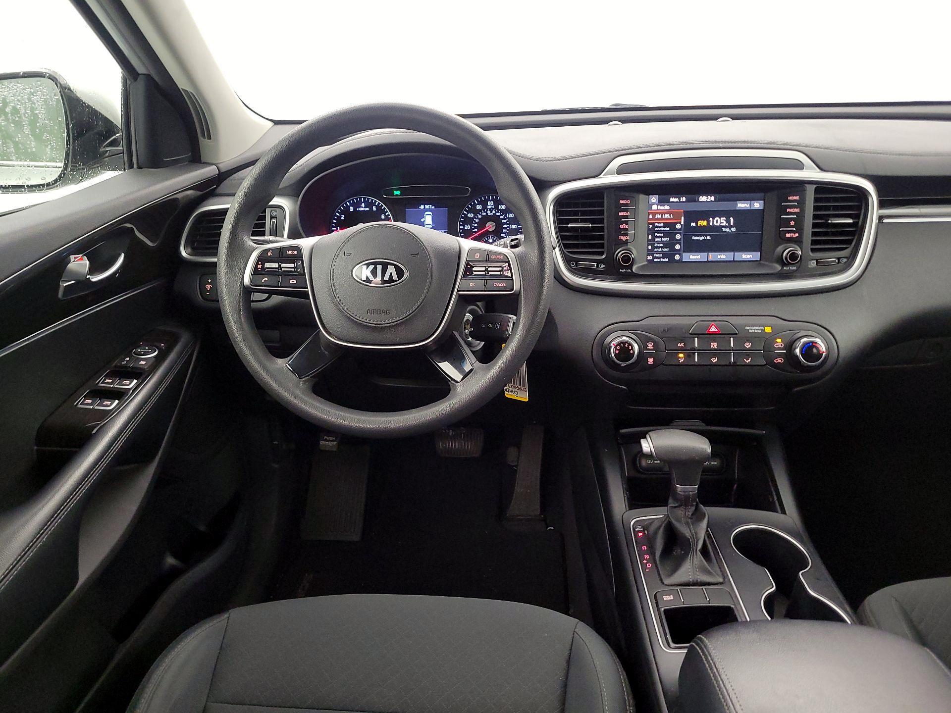 Thumbnail: 2020 Kia Sorento - 10