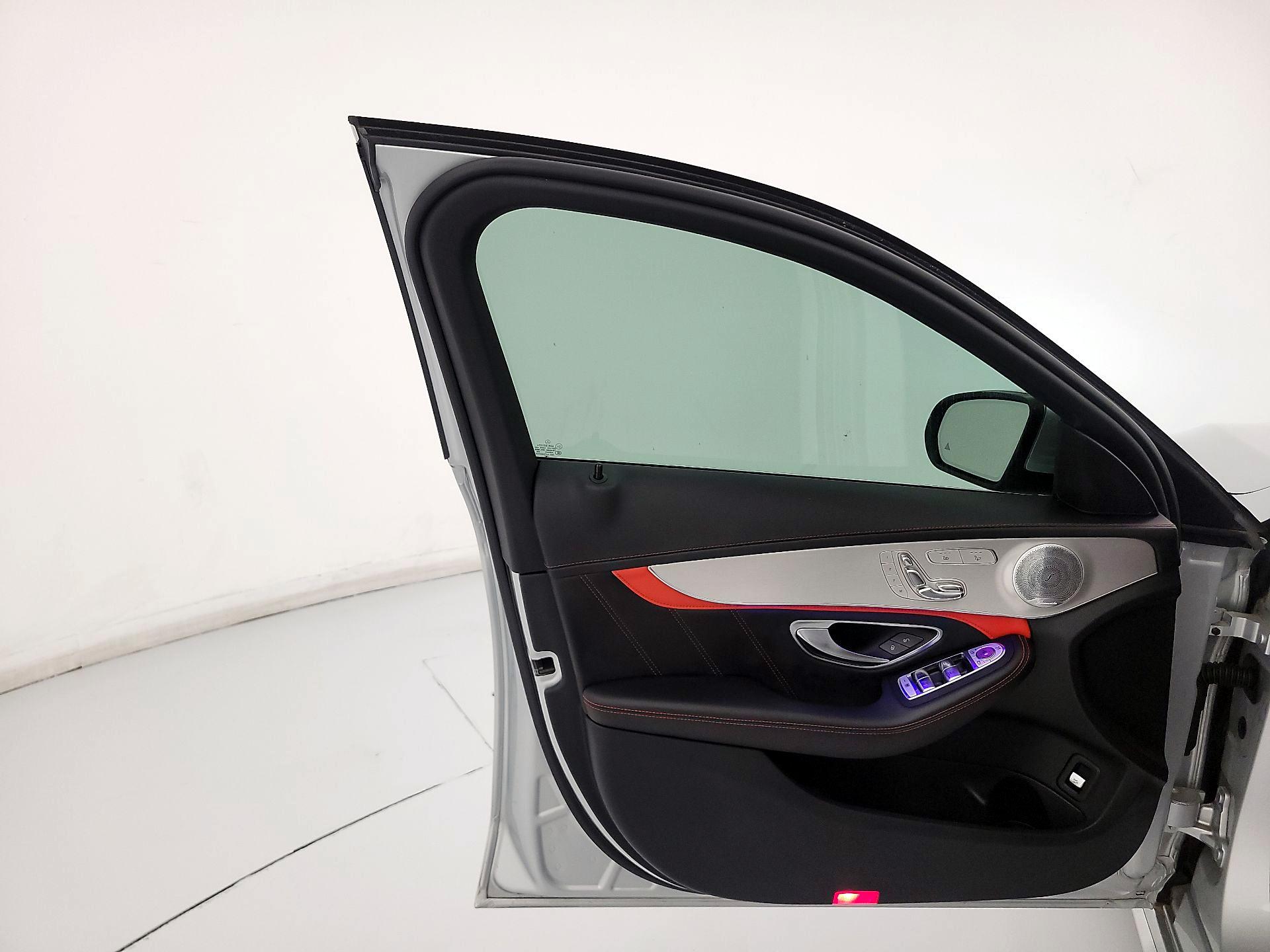 Thumbnail: 2020 Mercedes-Benz C-Class - 12