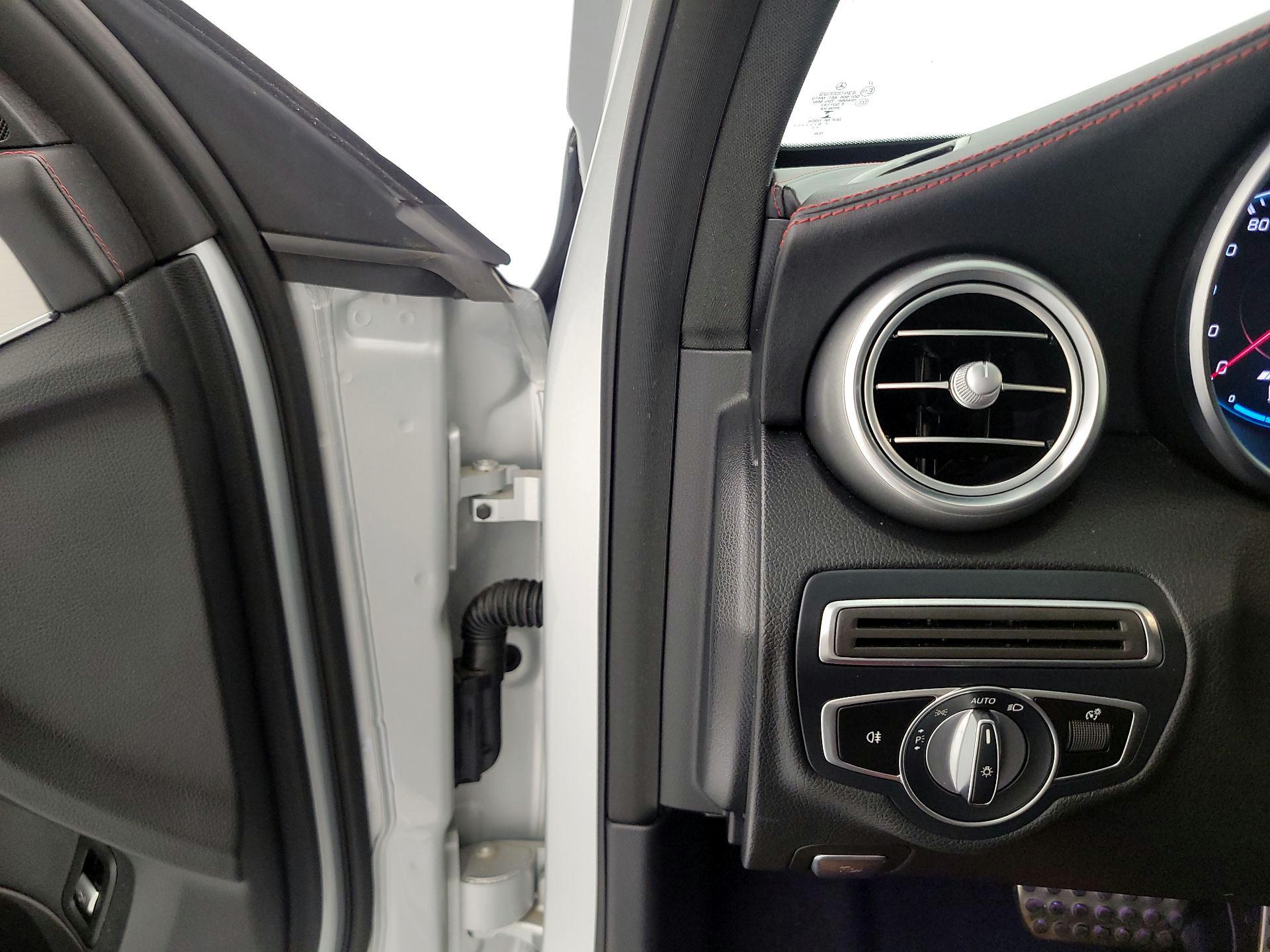 Thumbnail: 2020 Mercedes-Benz C-Class - 13