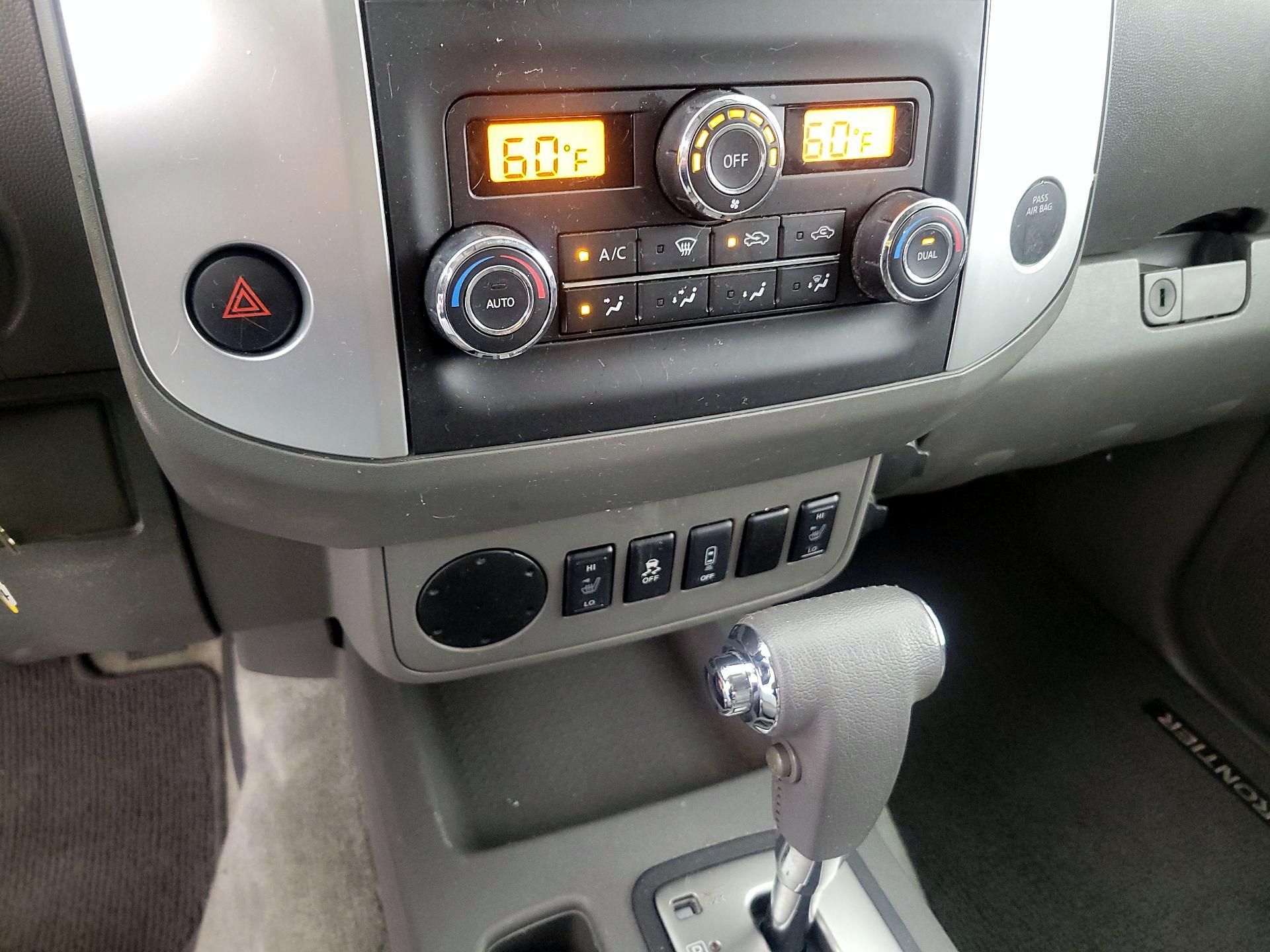 Thumbnail: 2016 Nissan Frontier - 16