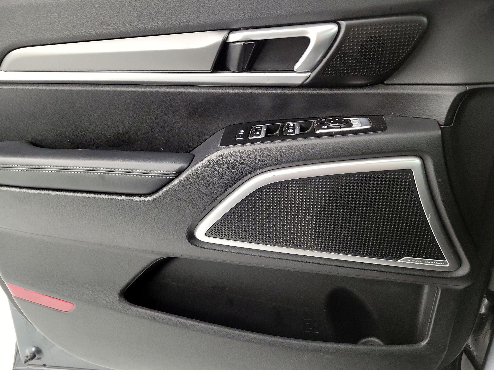 Thumbnail: 2021 Kia Telluride - 12