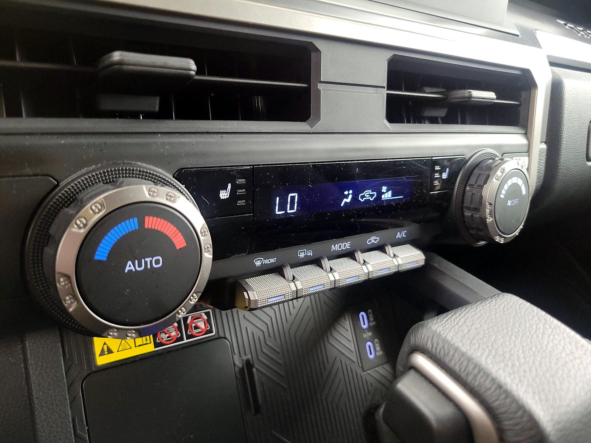 Thumbnail: 2024 Toyota Tacoma - 16