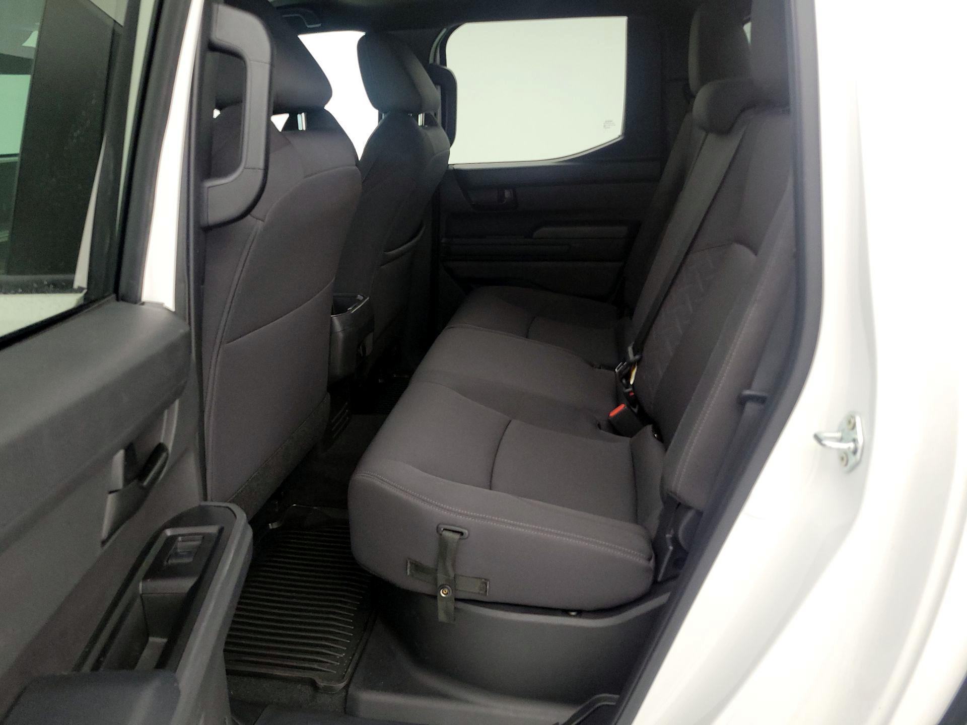 Thumbnail: 2024 Toyota Tacoma - 19