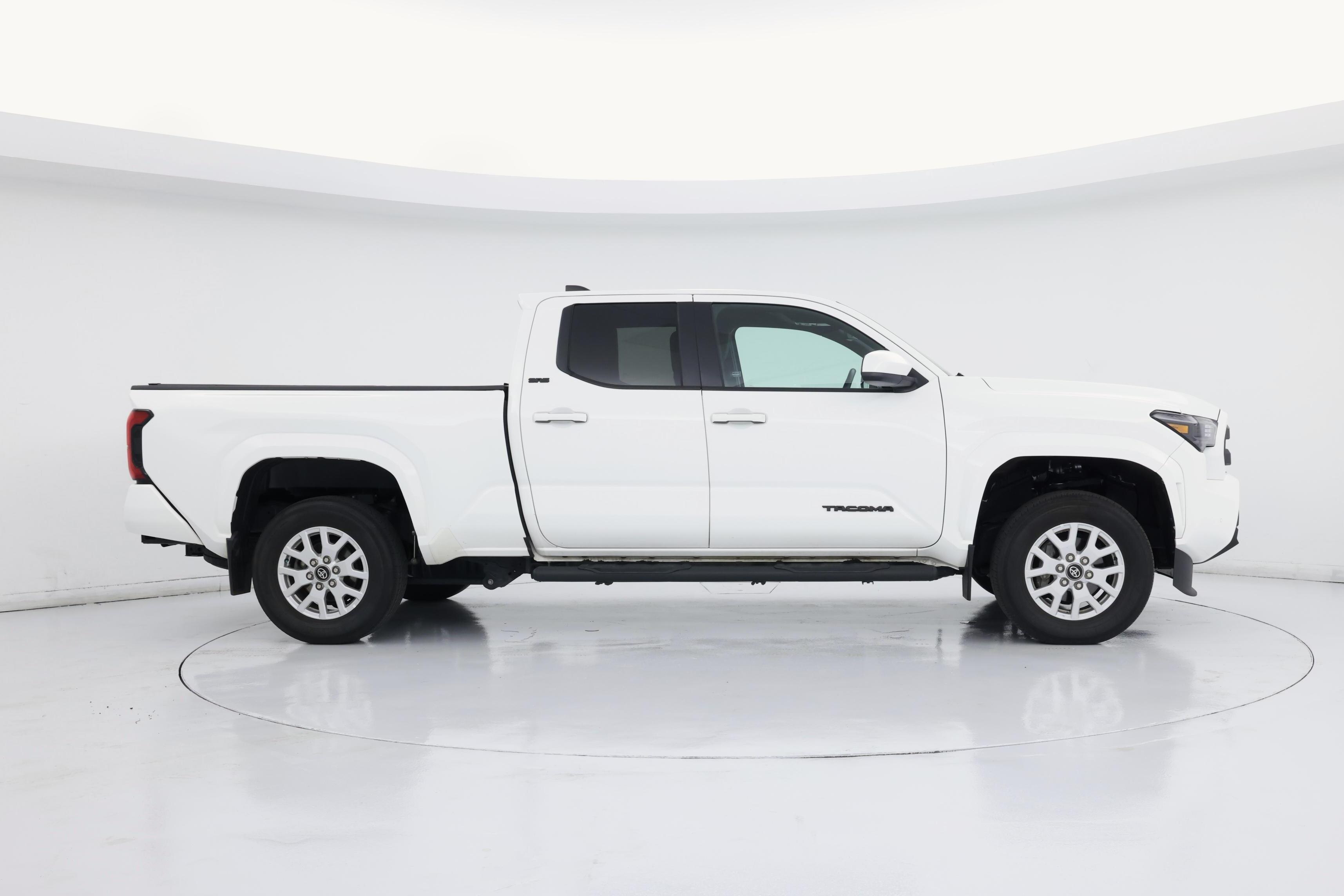 Thumbnail: 2024 Toyota Tacoma - 7