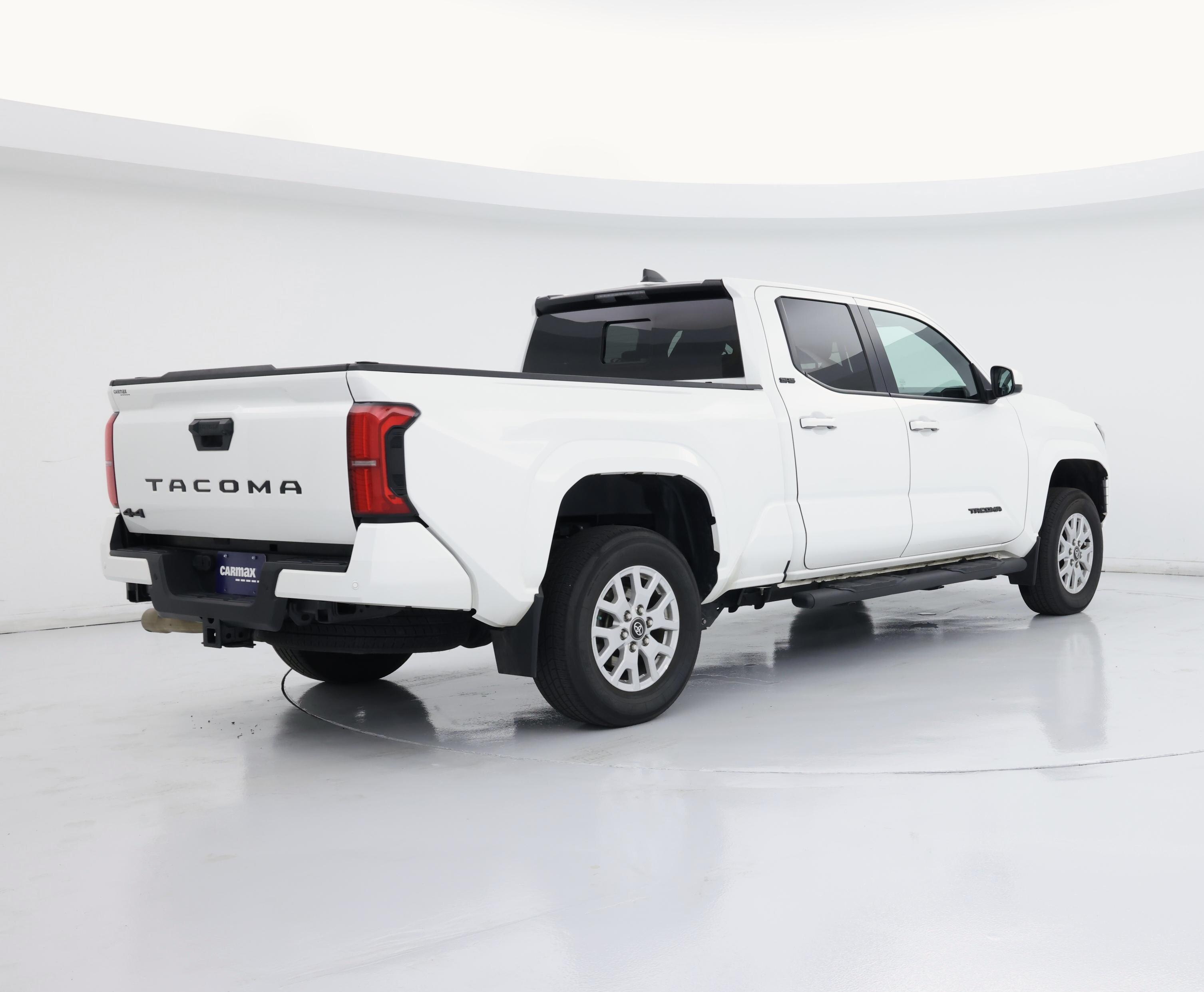 Thumbnail: 2024 Toyota Tacoma - 8