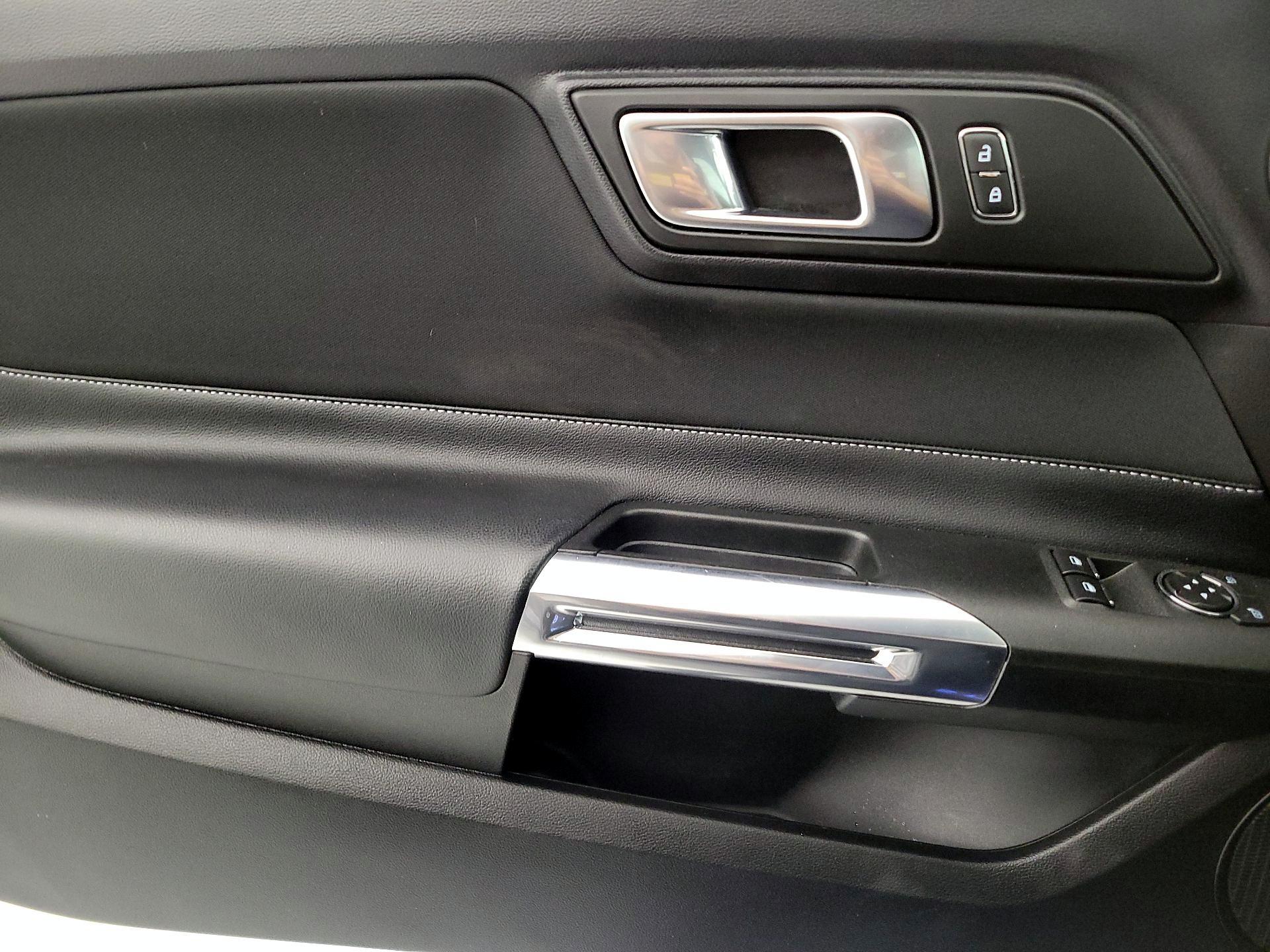 Thumbnail: 2022 Ford Mustang - 12