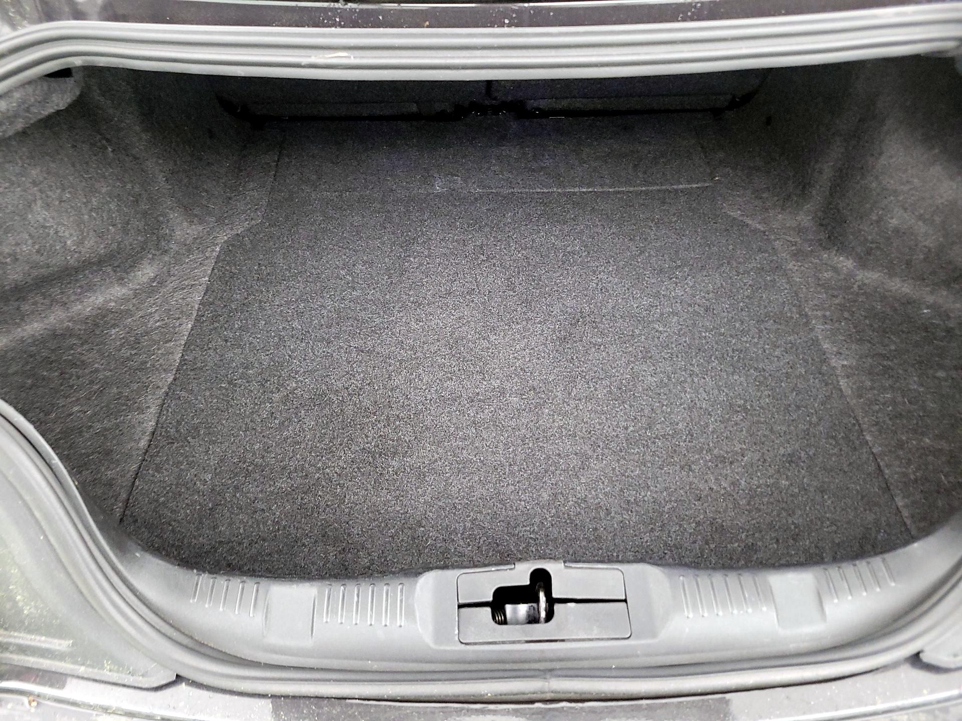 Thumbnail: 2022 Ford Mustang - 20