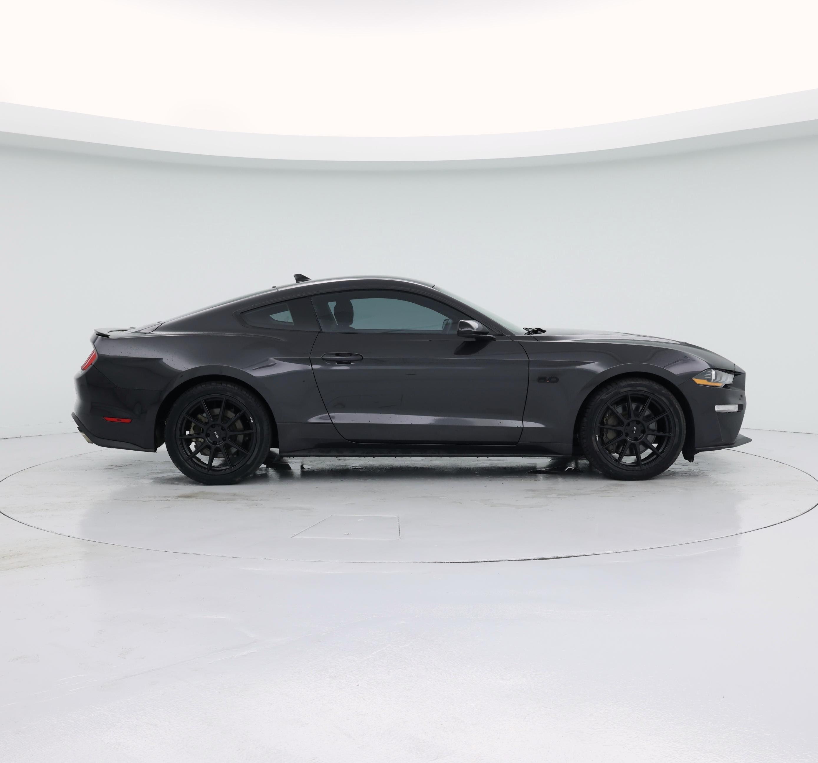 Thumbnail: 2022 Ford Mustang - 7