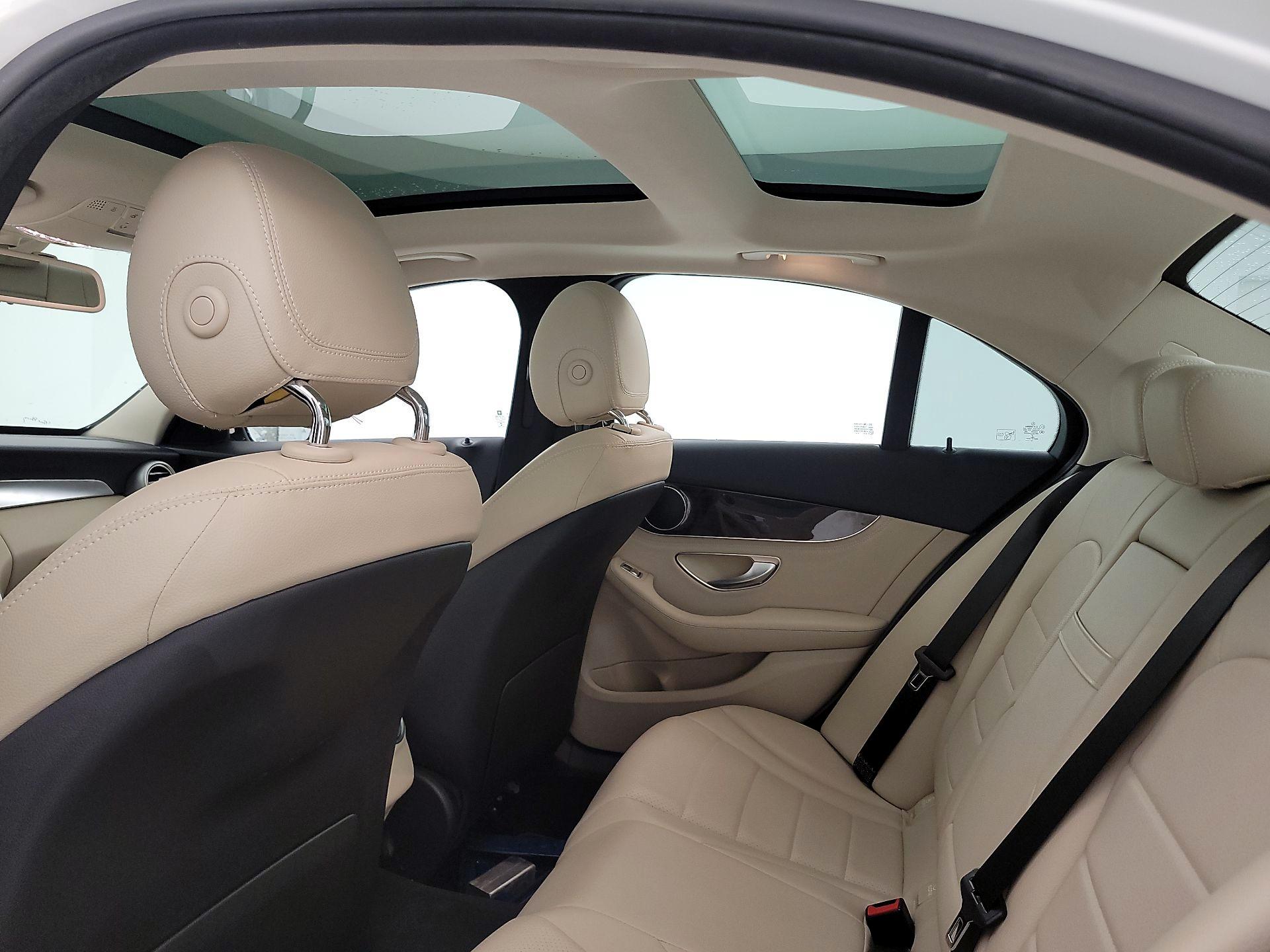 Thumbnail: 2016 Mercedes-Benz C-Class - 20