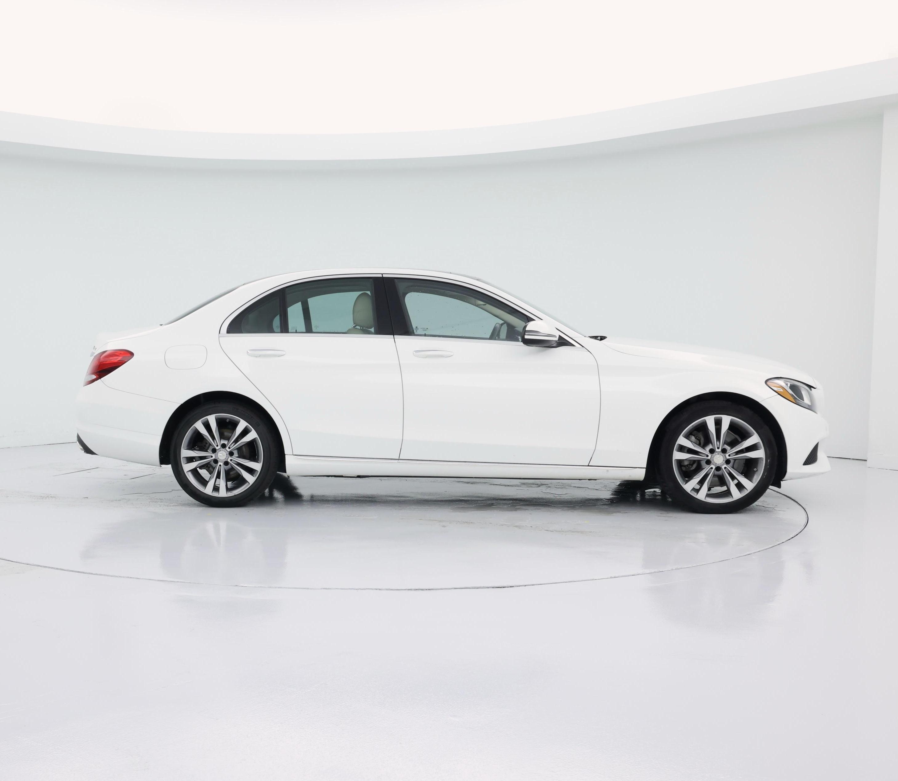 Thumbnail: 2016 Mercedes-Benz C-Class - 7